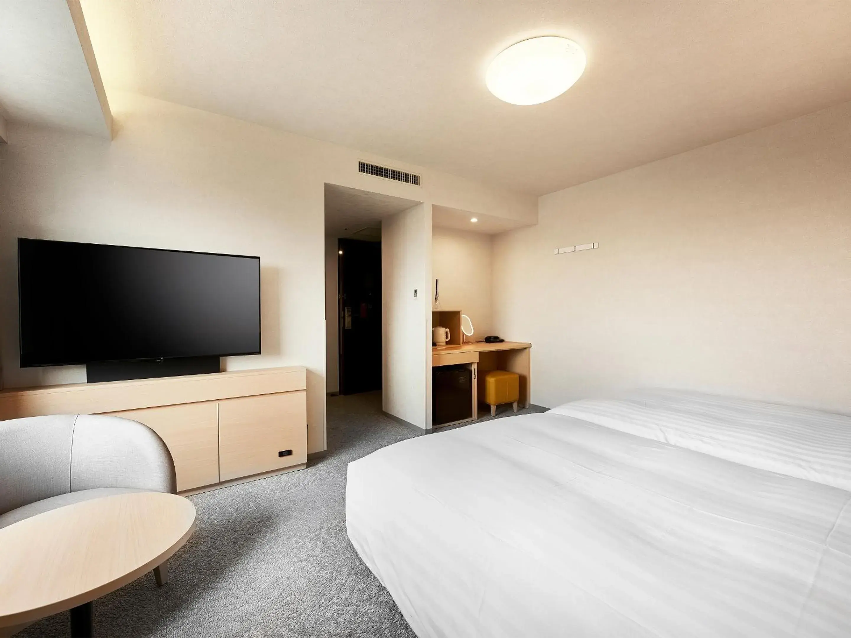 Bed in Daiwa Roynet Hotel Kawasaki Bed in Daiwa Roynet Hotel Kawasaki