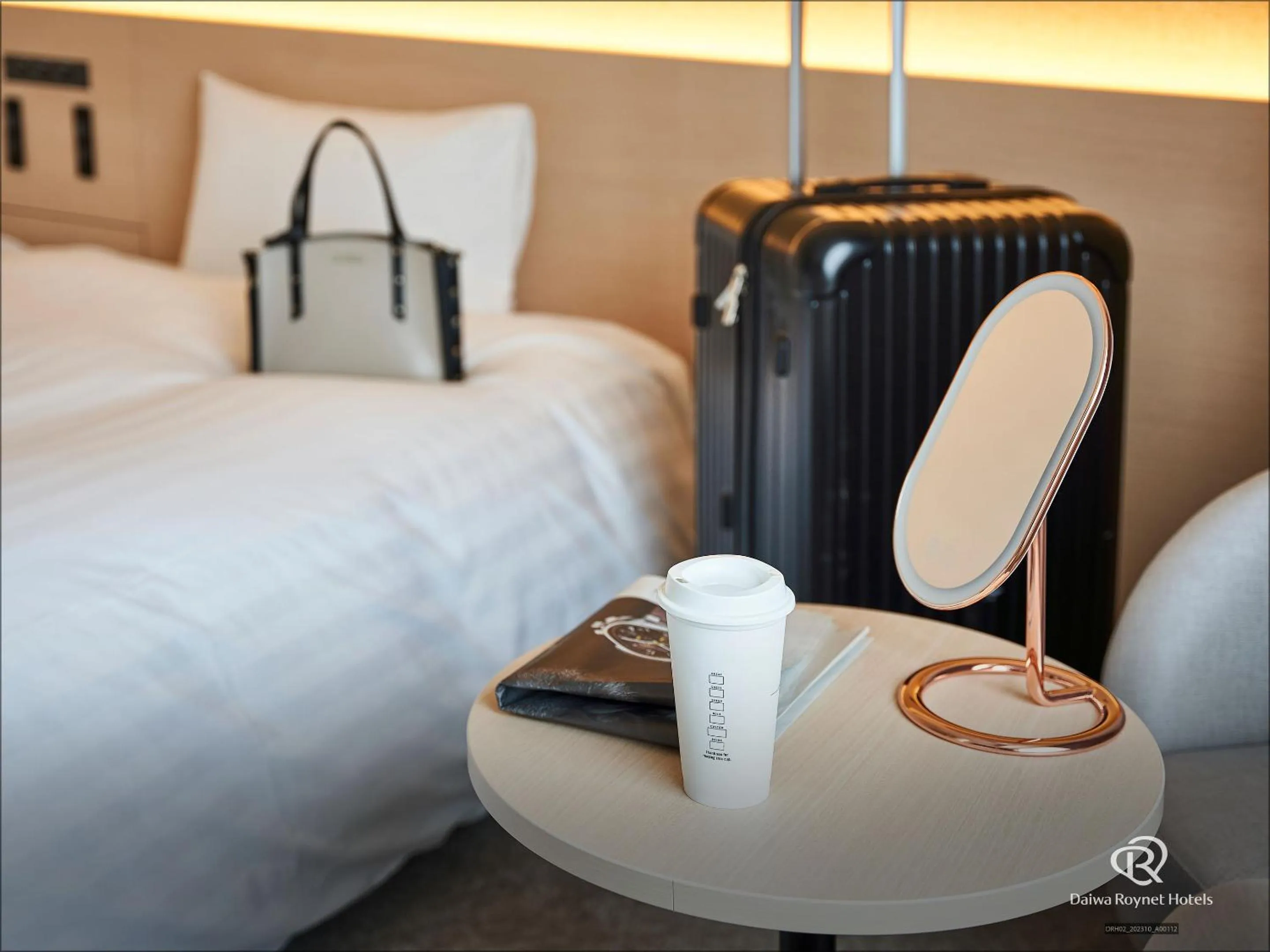 Bed in Daiwa Roynet Hotel Kawasaki