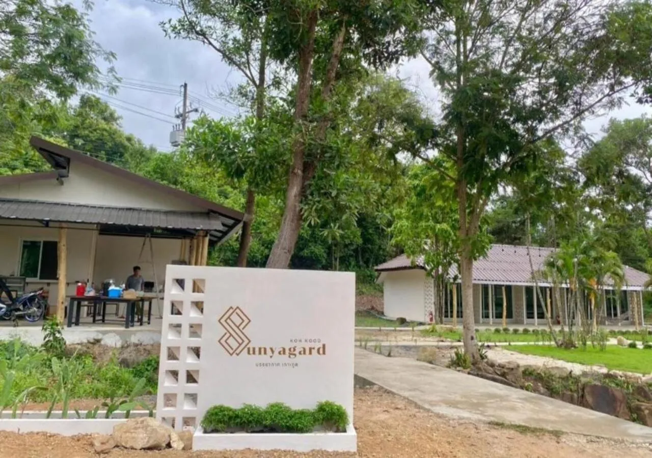 Property building in Bunyagard Koh Kood Resort