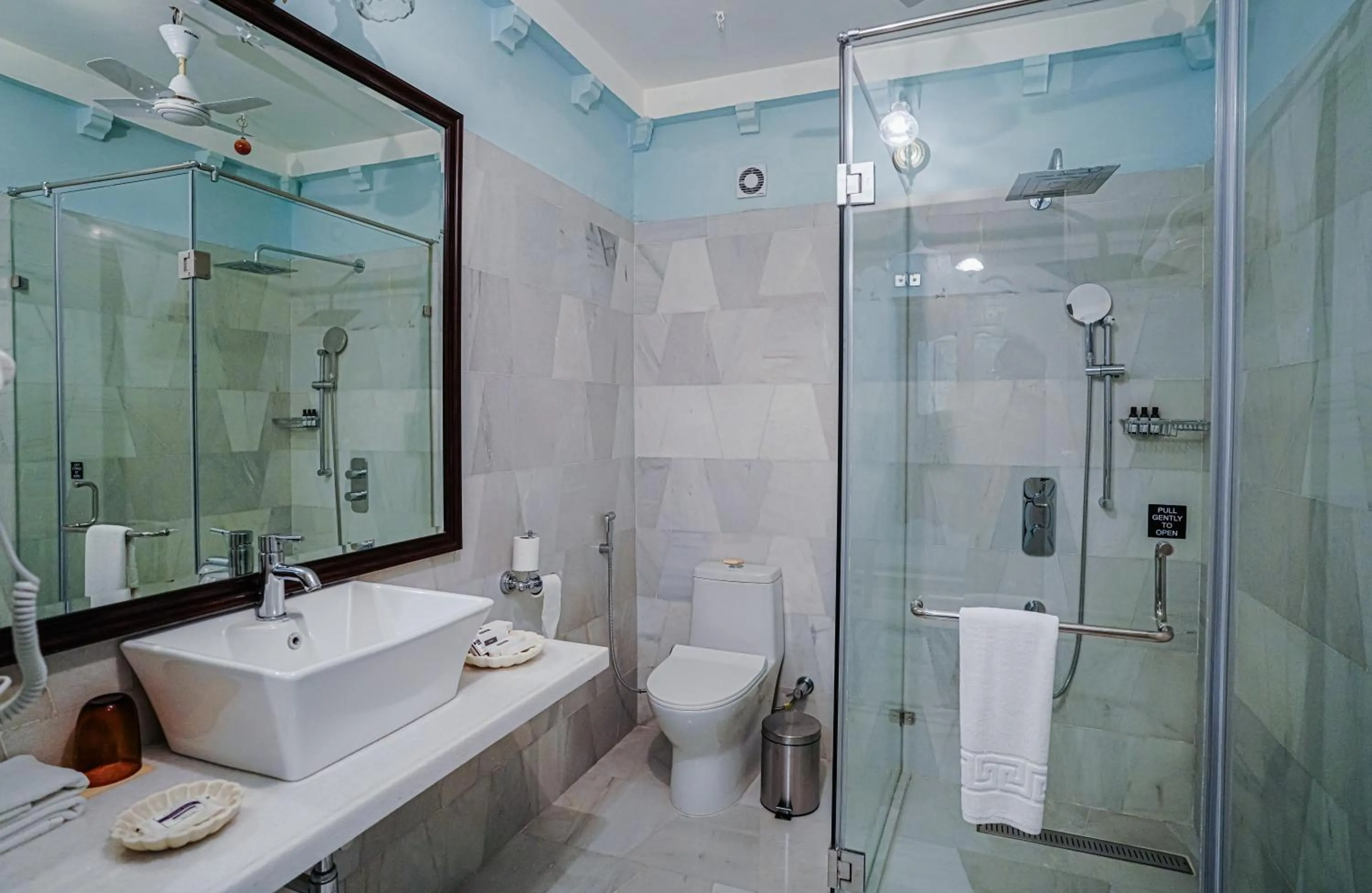 Shower in The Rawla Narlai - A Luxury Heritage Stay in Leopard Country