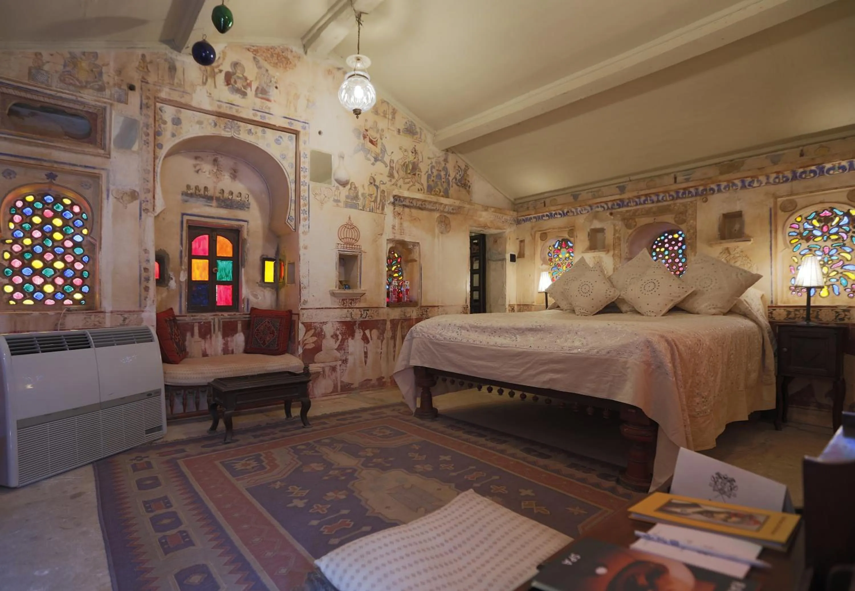 Bedroom, Bed in The Rawla Narlai - A Luxury Heritage Stay in Leopard Country