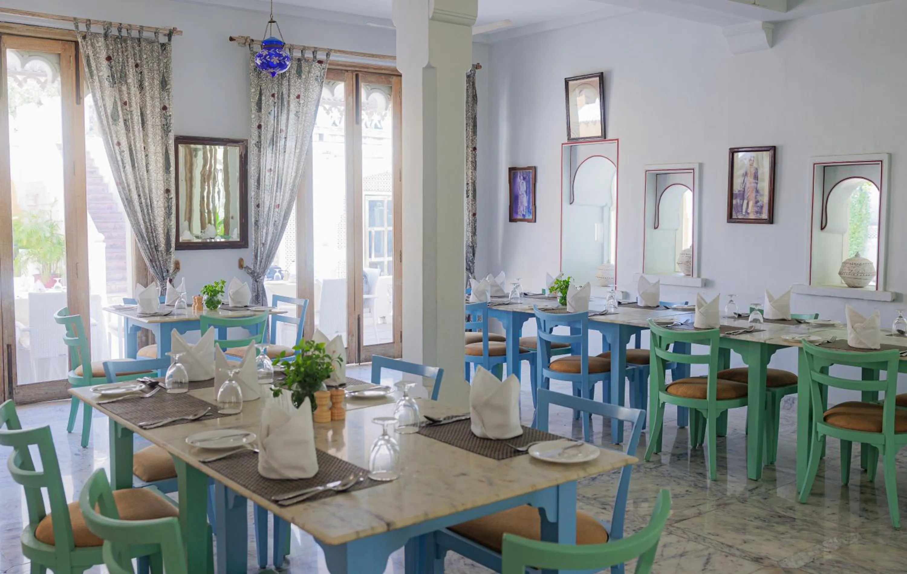 Restaurant/places to eat in The Rawla Narlai - A Luxury Heritage Stay in Leopard Country