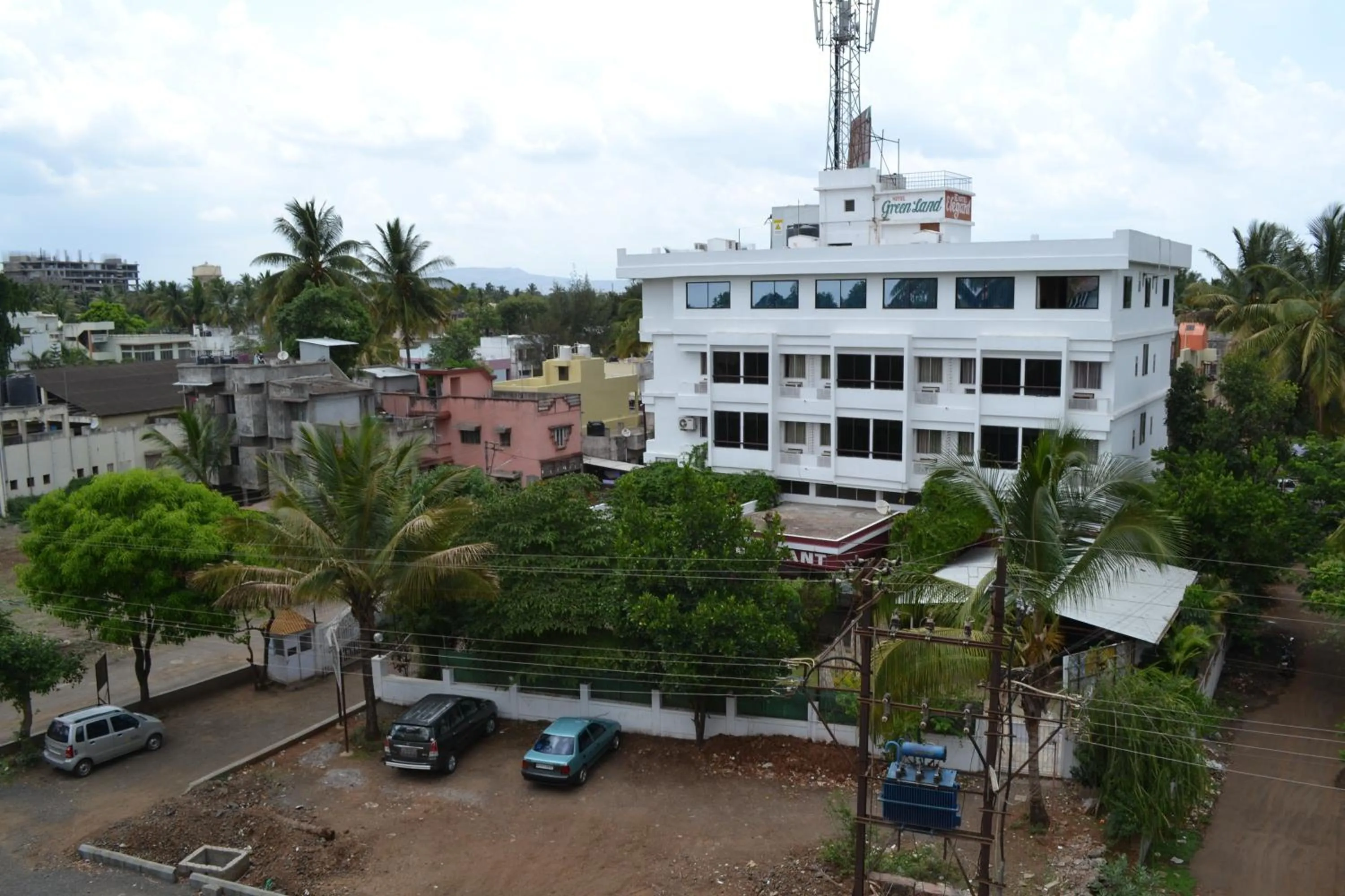 Facade/entrance in Hotel GreenLand-Elegant