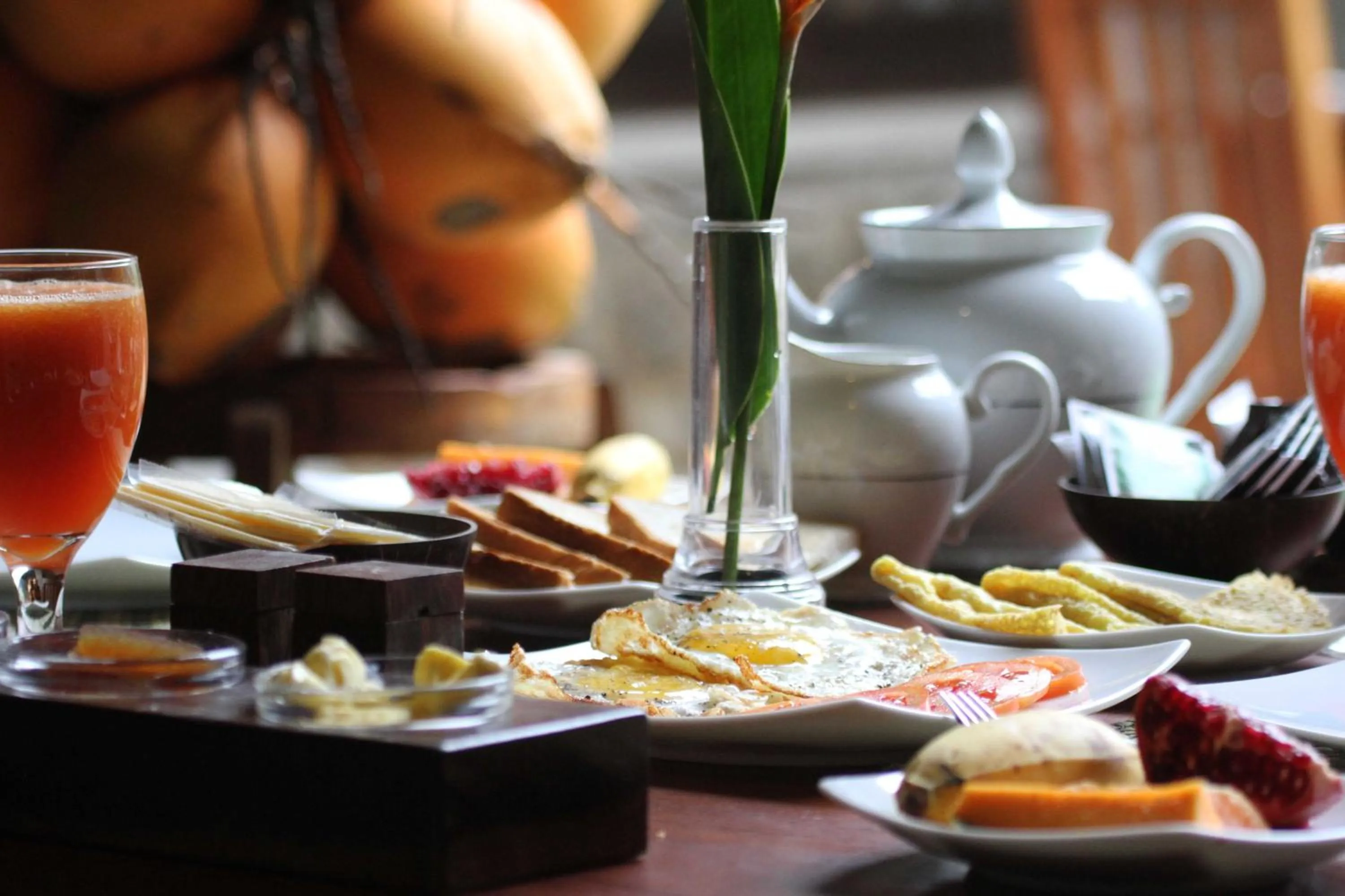 Continental breakfast in Serendip Stone Hotel and Bungalow