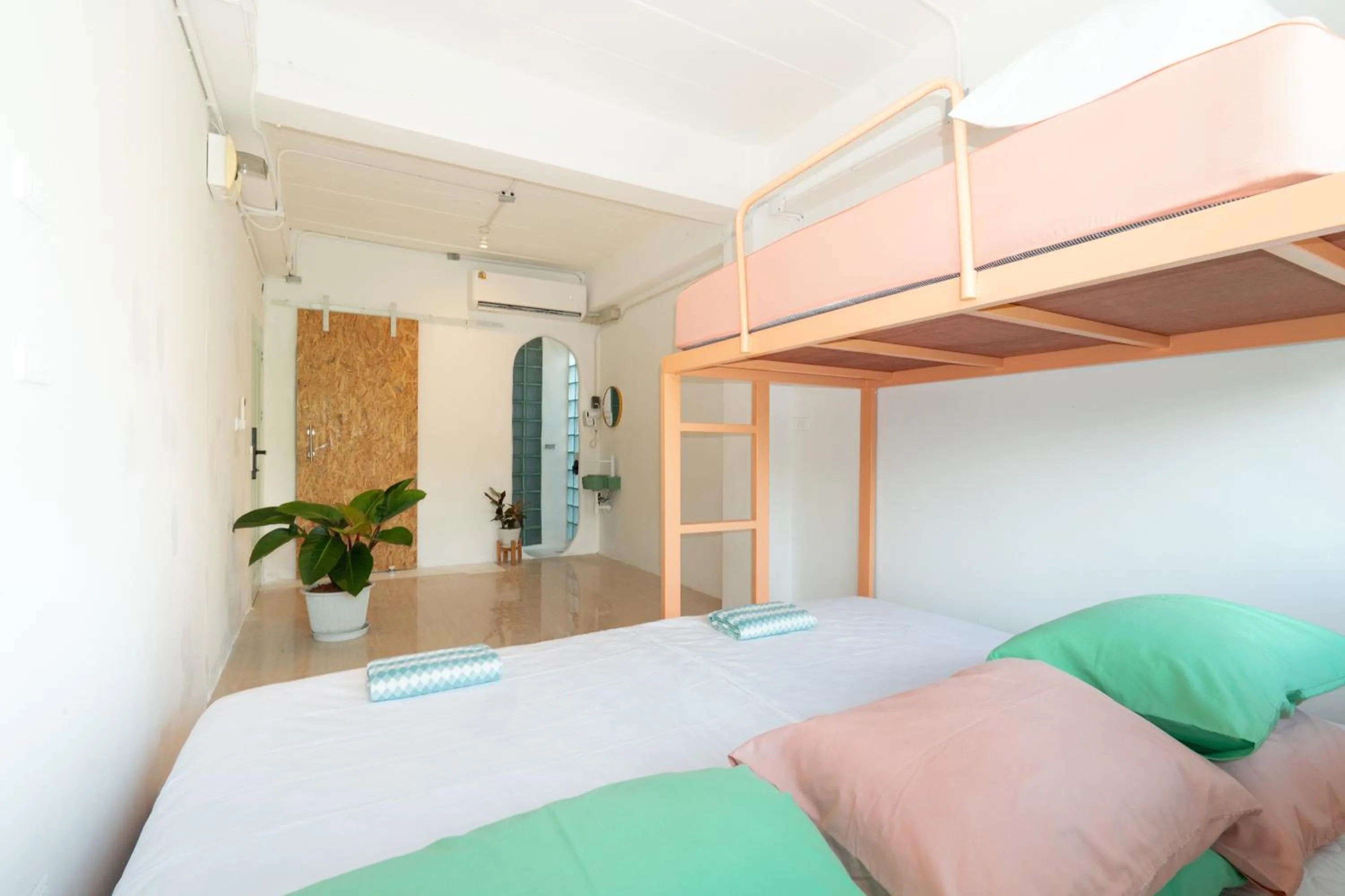 Bedroom, Bed in Easy Sunday Khaosan Bangkok