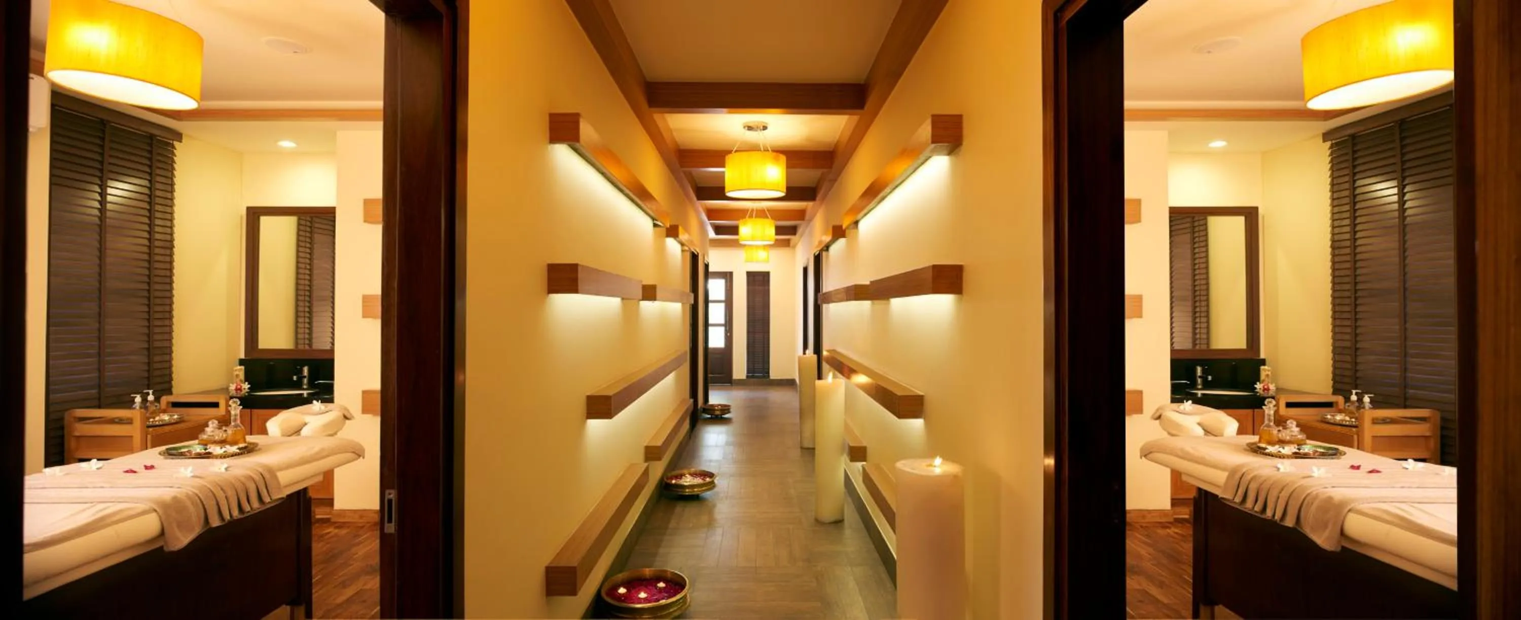 Massage, Bed in Club Mahindra Kanha