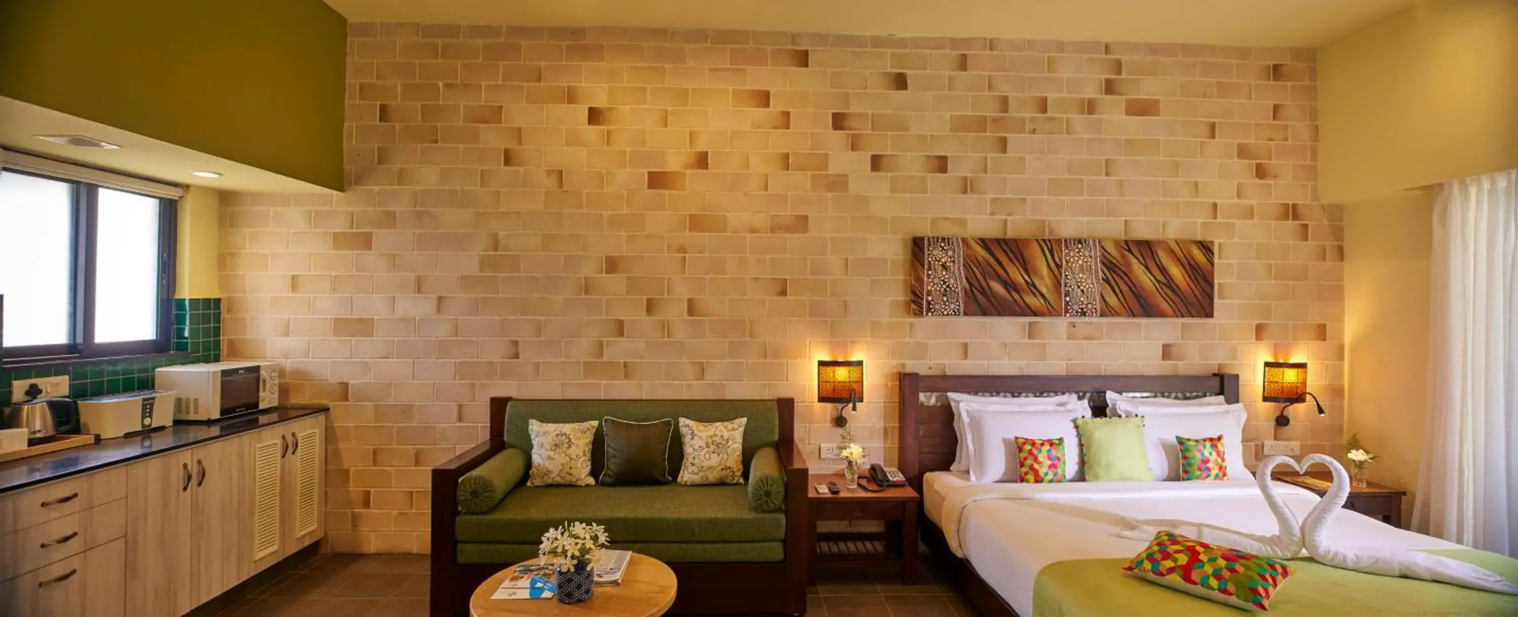 Photo of the whole room, Bed in Club Mahindra Kanha Photo of the whole room, Bed in Club Mahindra Kanha