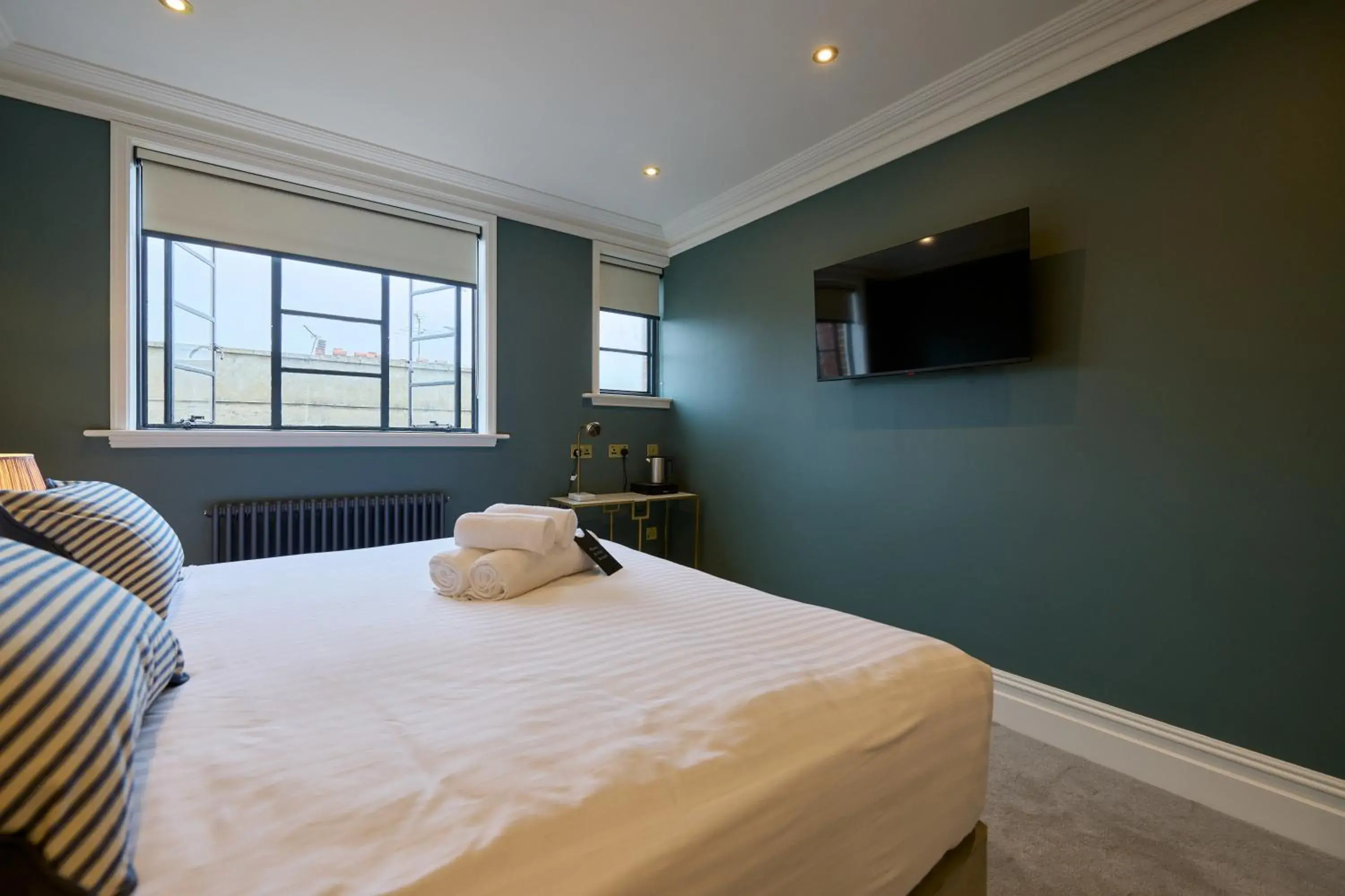 Superior Double or Twin Room in The Hanbury Townhouse Superior Double or Twin Room in The Hanbury Townhouse