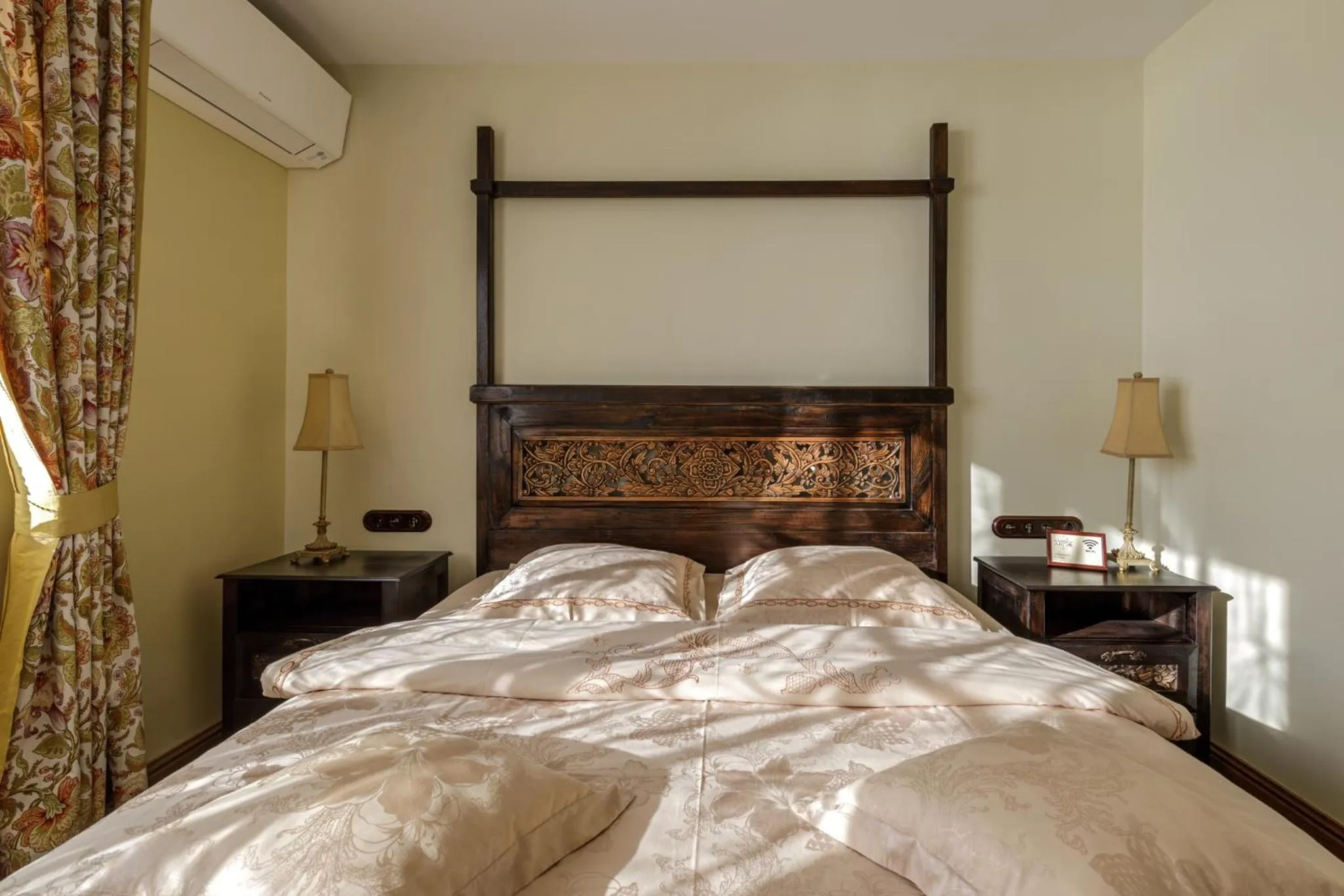 Photo of the whole room, Bed in Argo Trakai