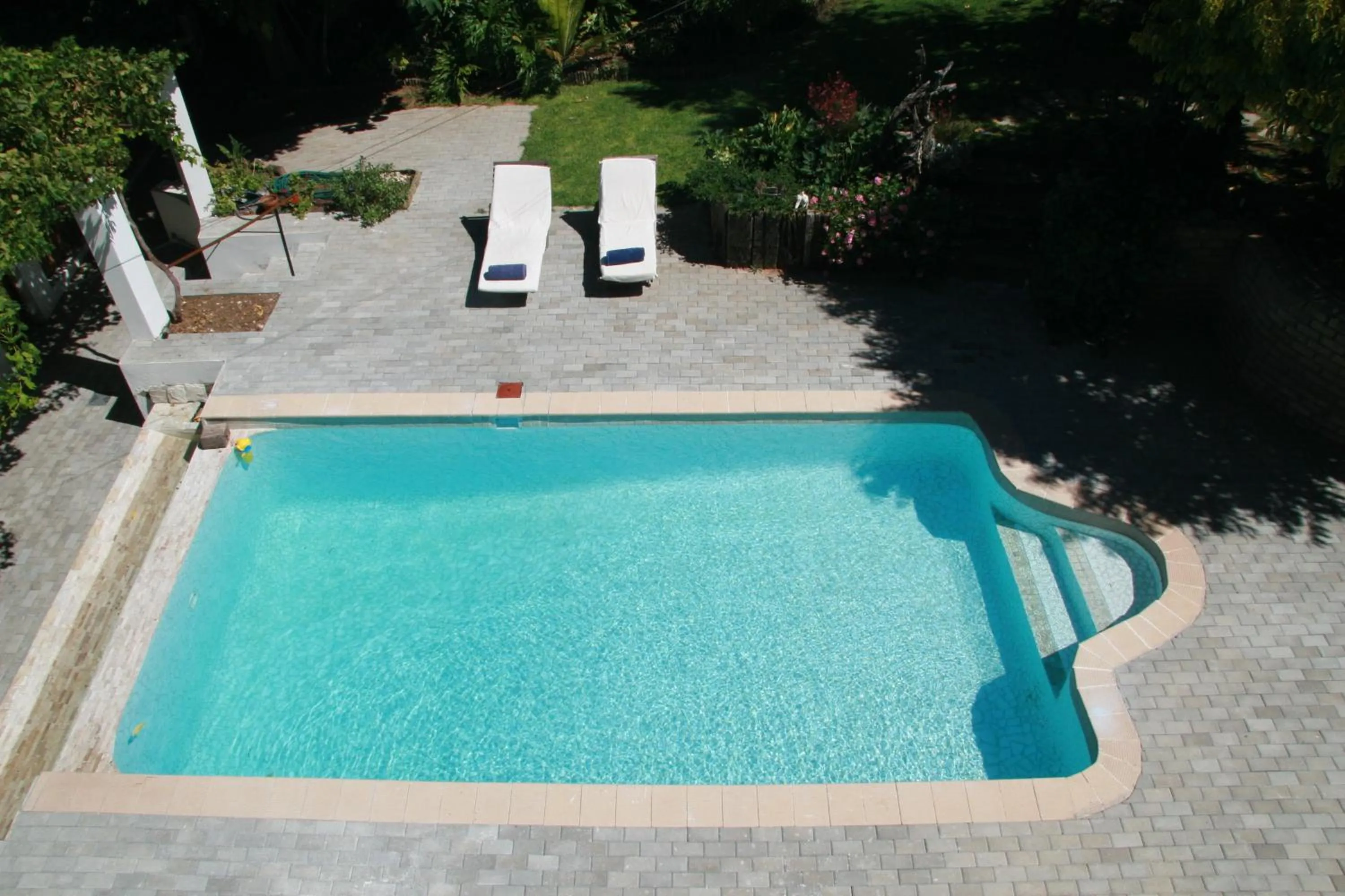 Swimming pool in Queen Manor Boutique Guest House