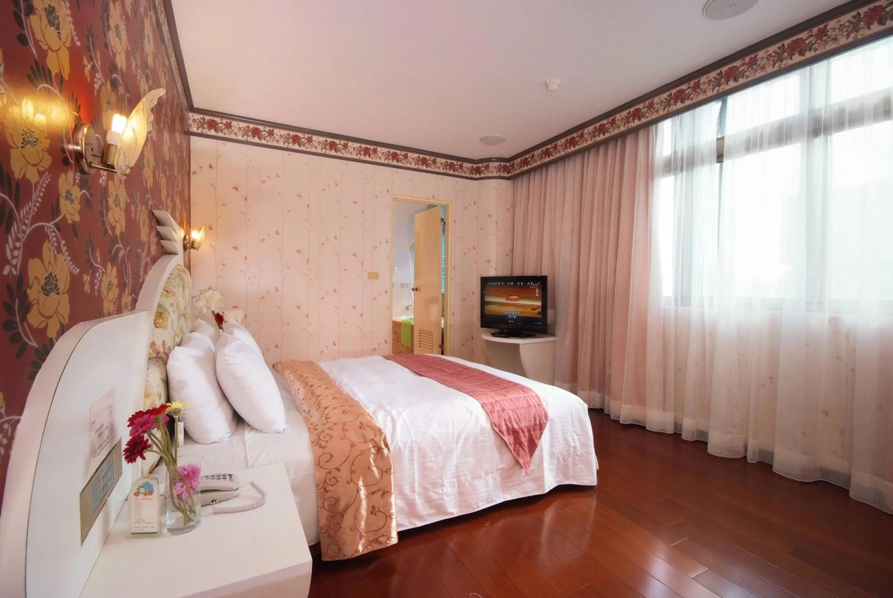 Photo of the whole room in Chiao Yuan Hotel