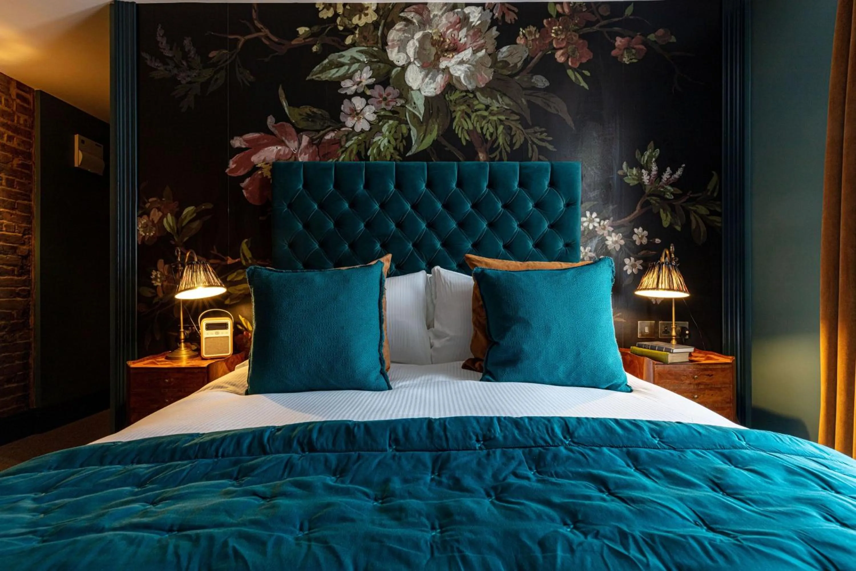 Bed in The Red Lion Hotel