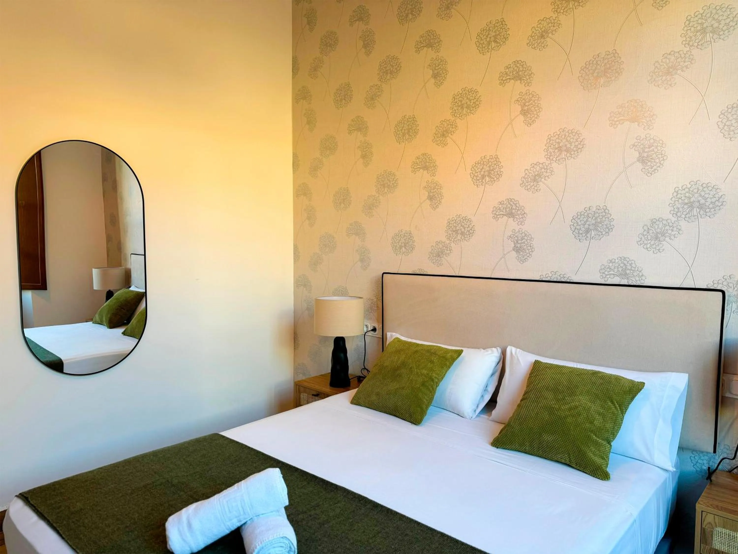 Bed in Apartamentos Plaza San Agustín 3000