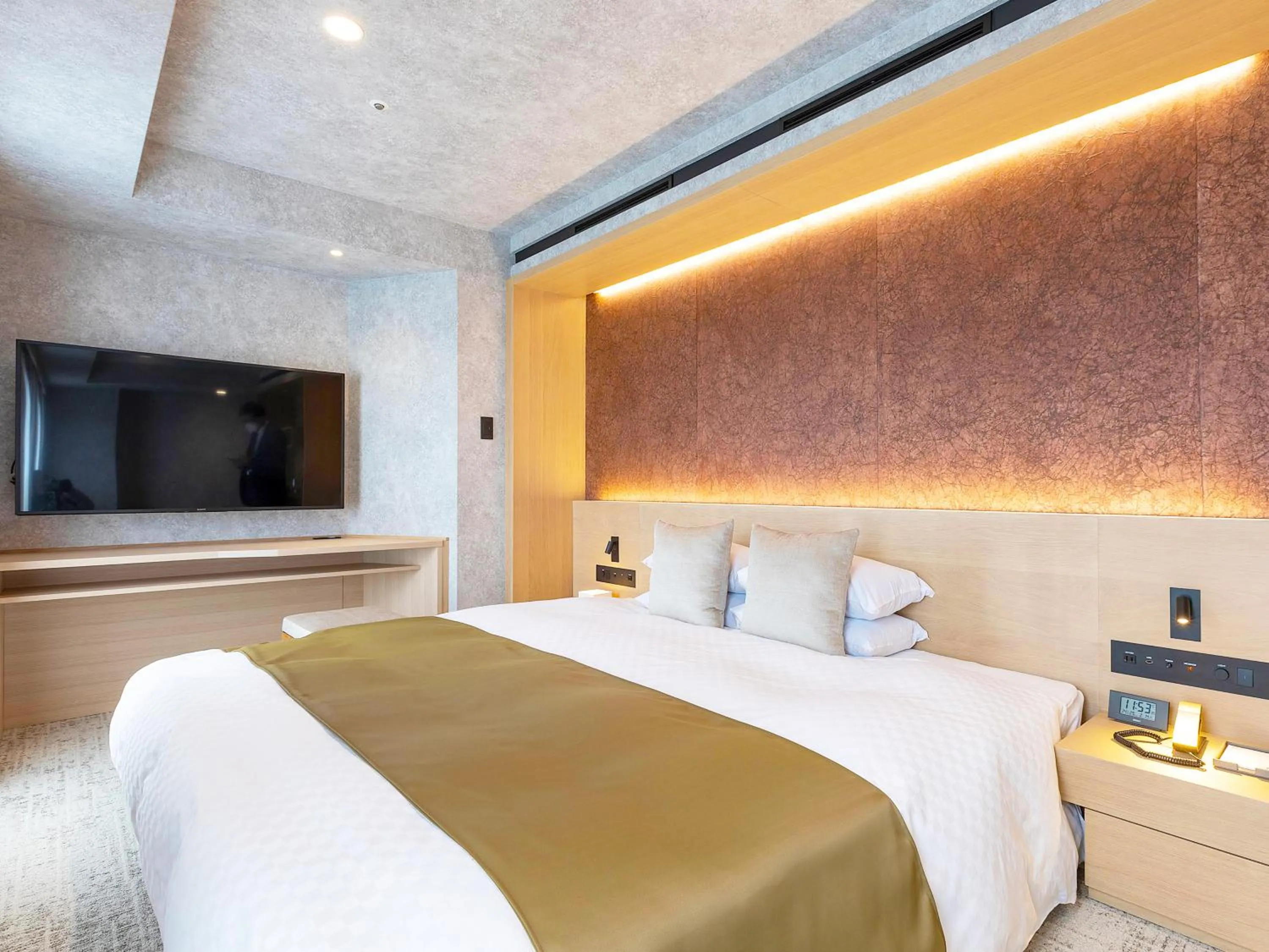 Bed in Kumamoto Hotel Castle