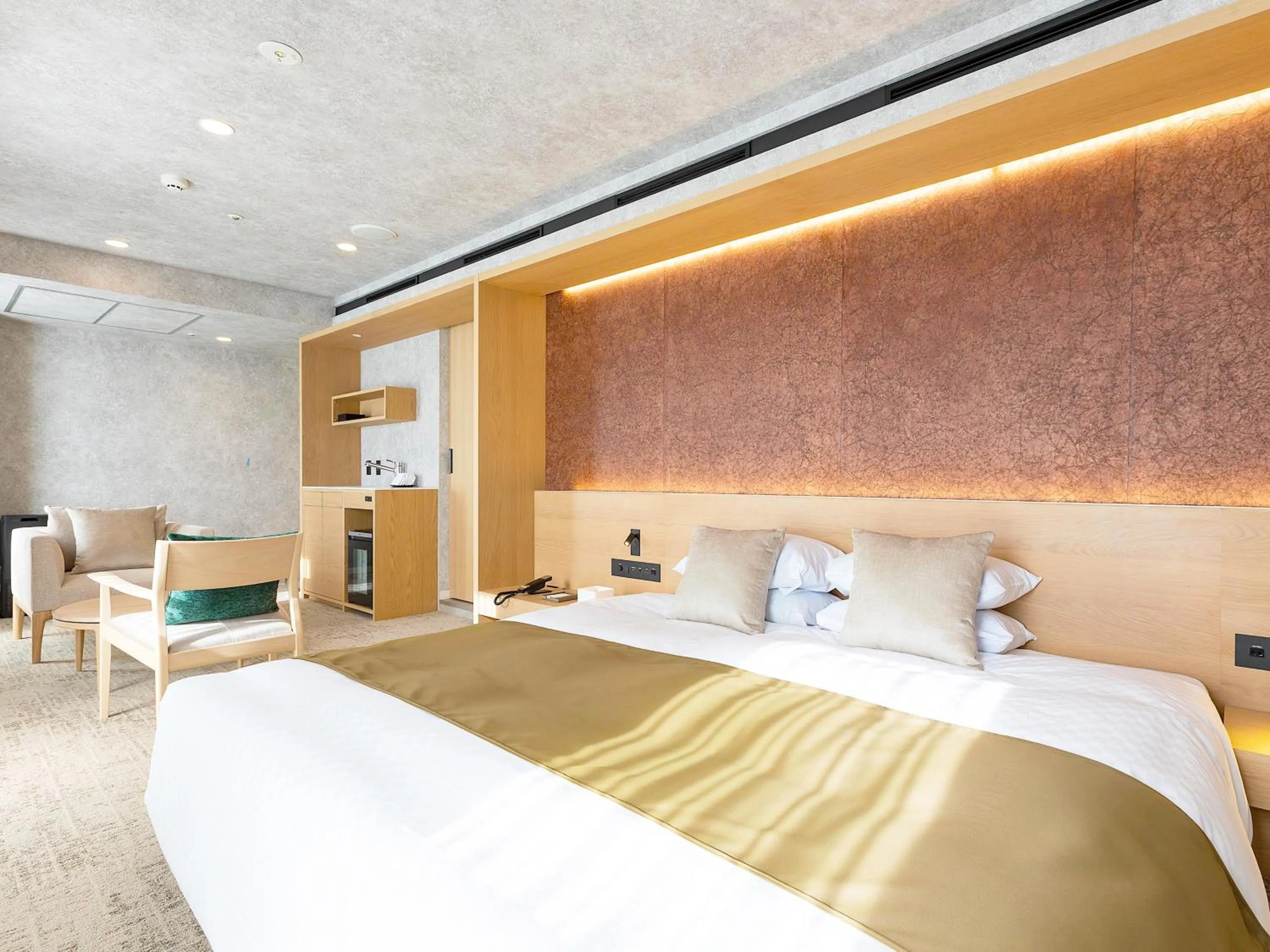 furniture, Bed in Kumamoto Hotel Castle