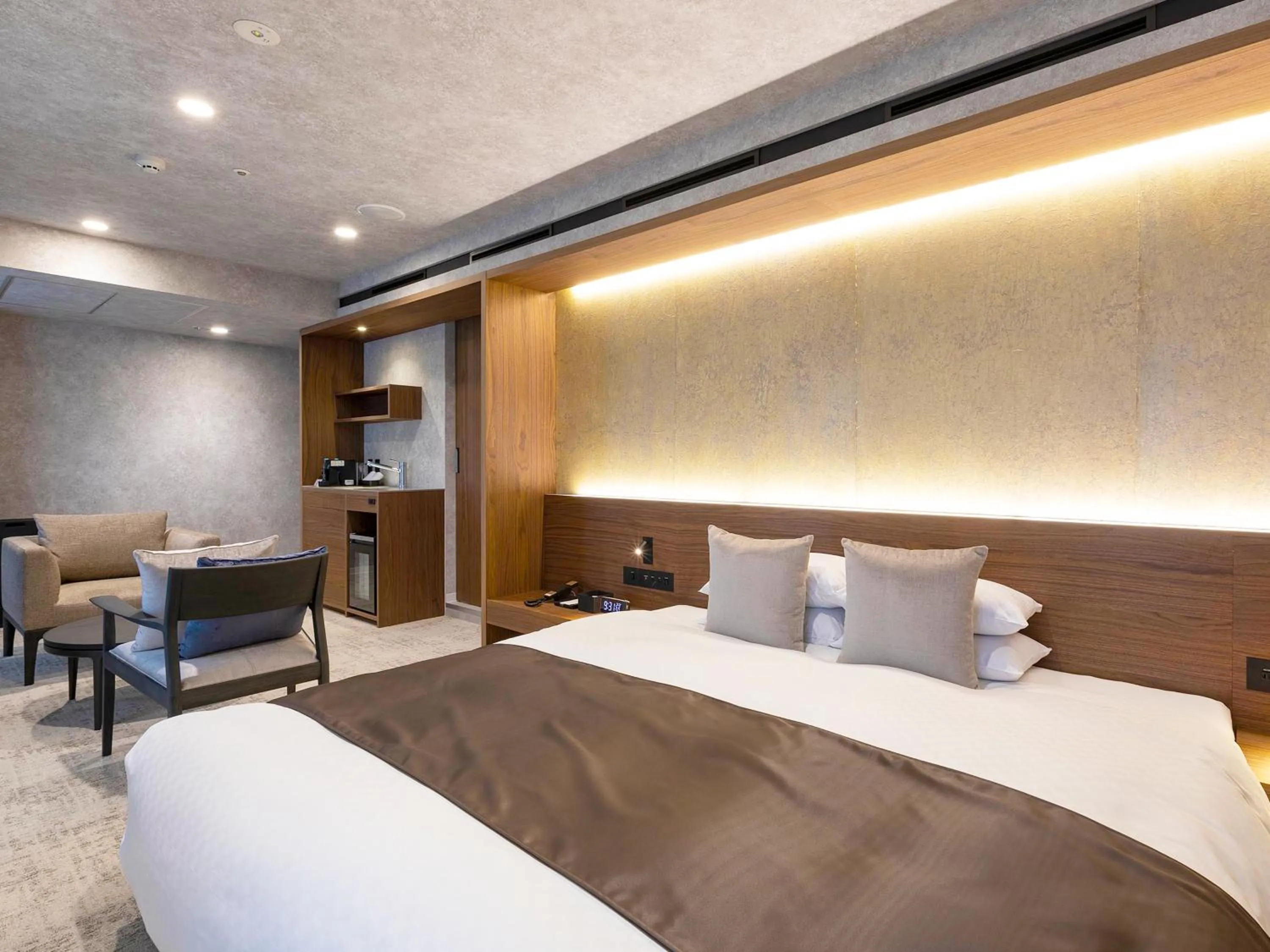 furniture, Bed in Kumamoto Hotel Castle