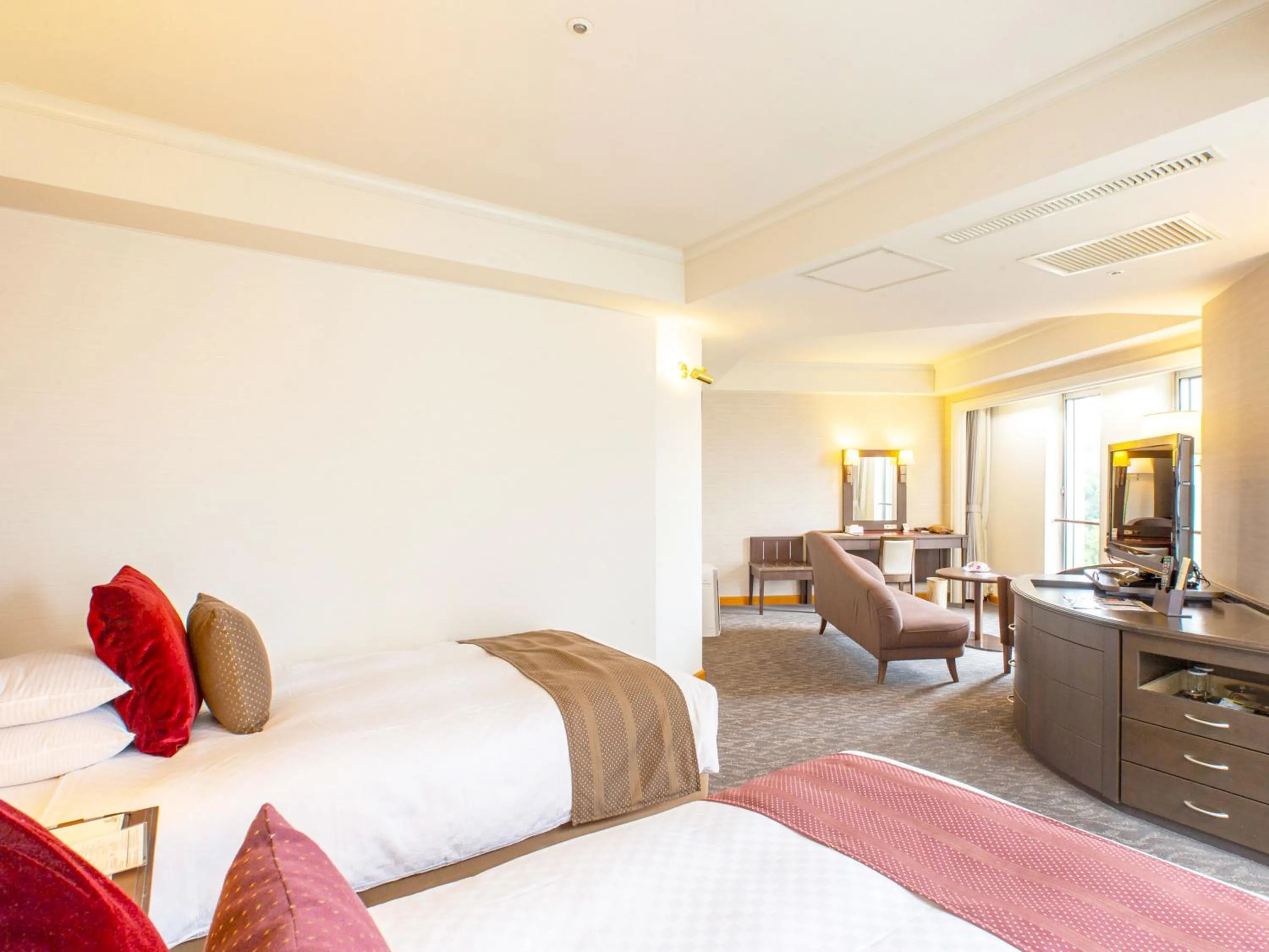 furniture, Bed in Kumamoto Hotel Castle