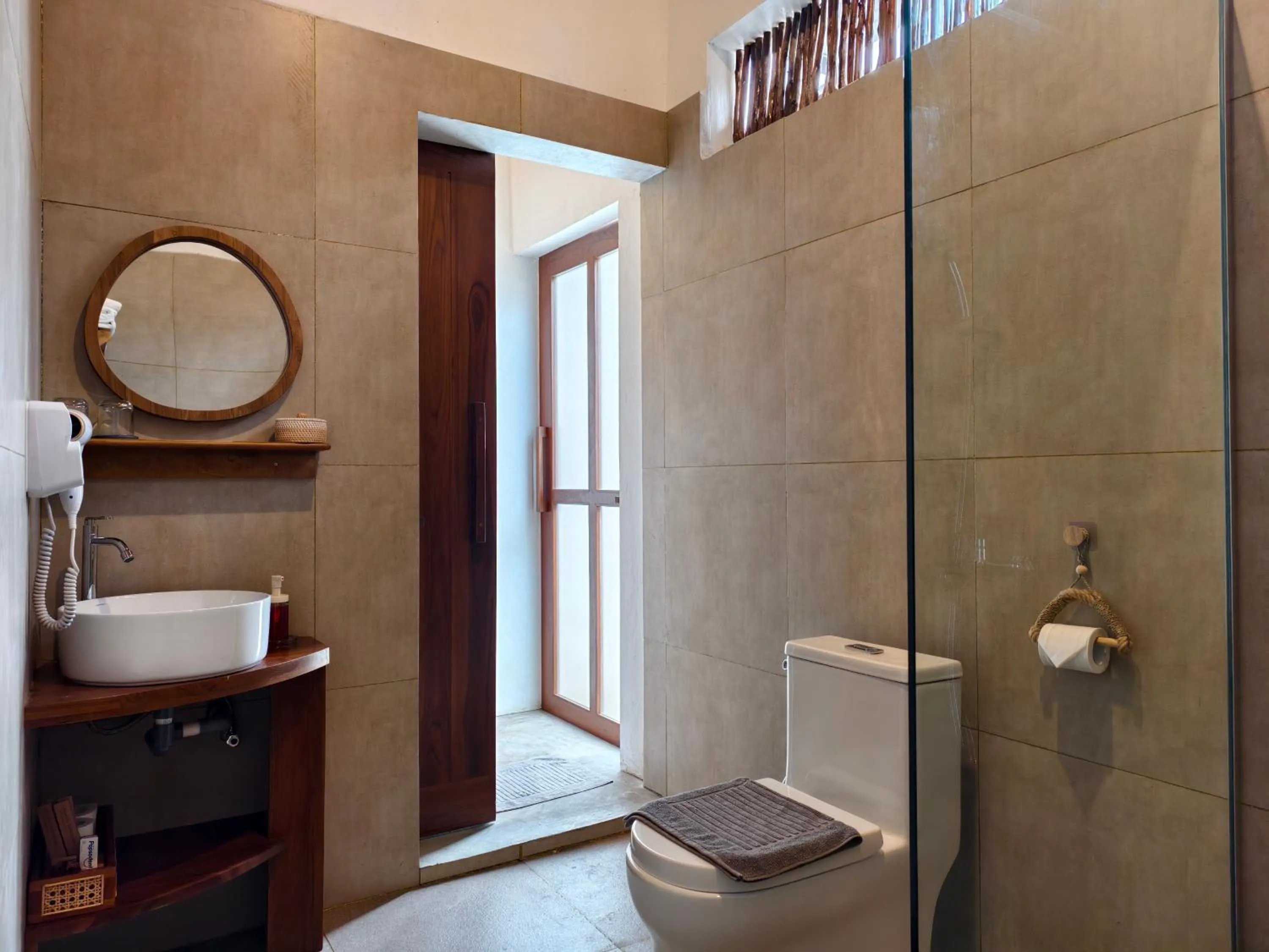 Toilet in Sadi Beach House