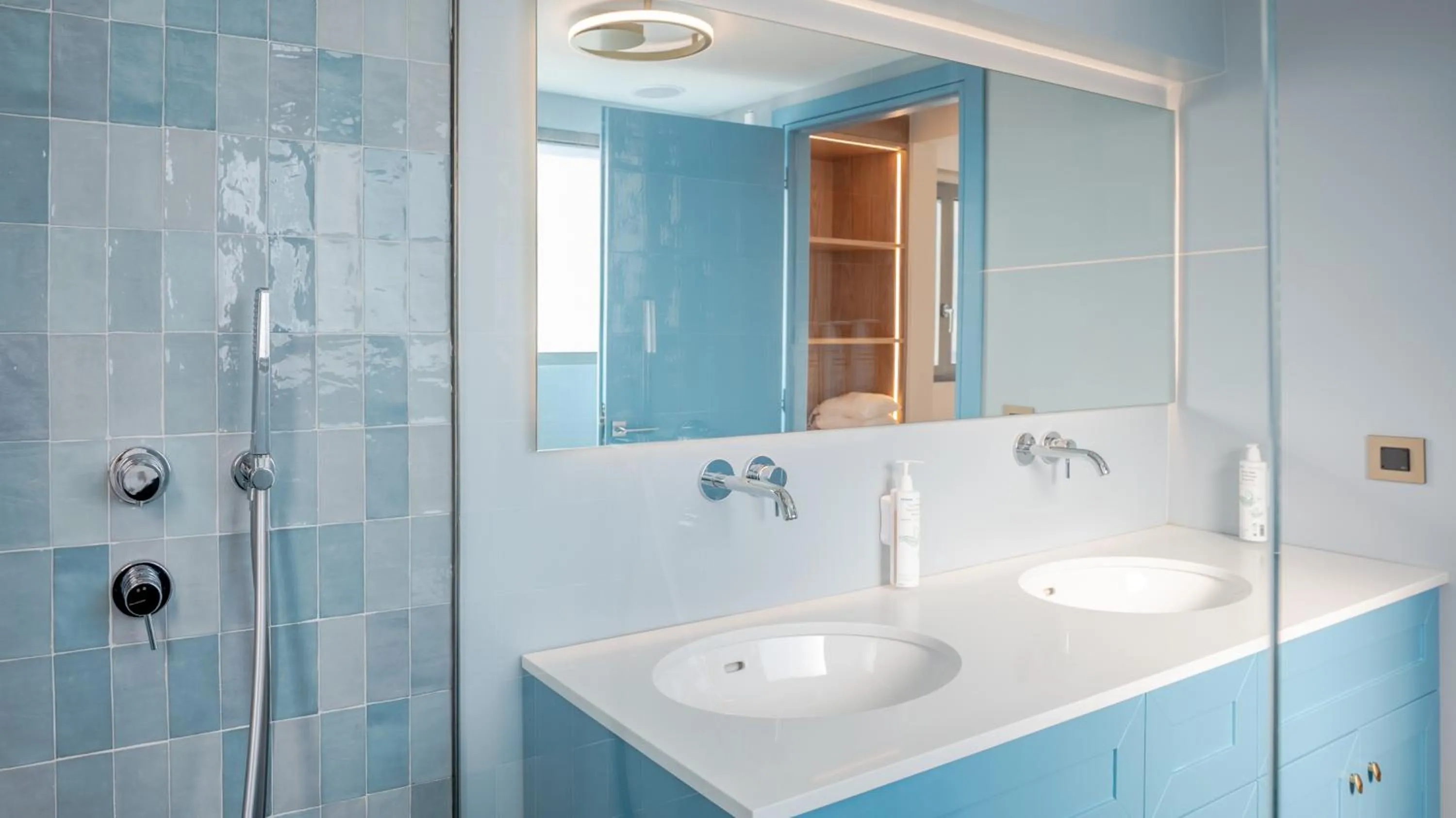 Apeiron Athena Residences