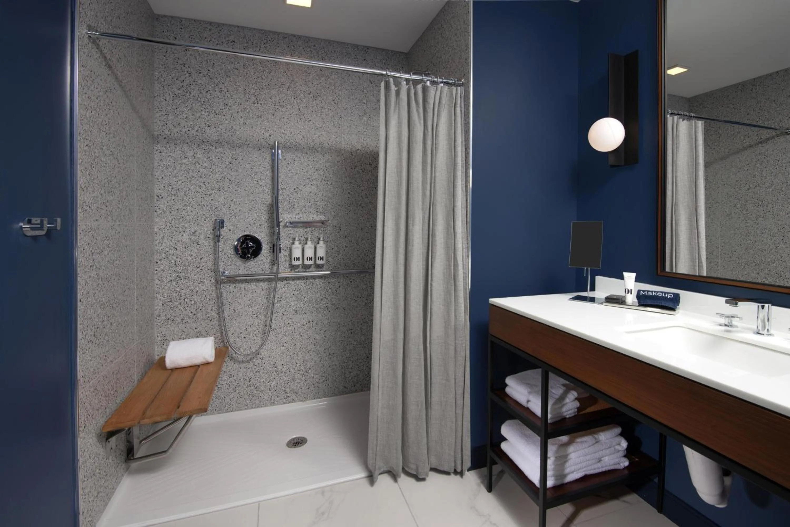 Bathroom in Hotel Polaris