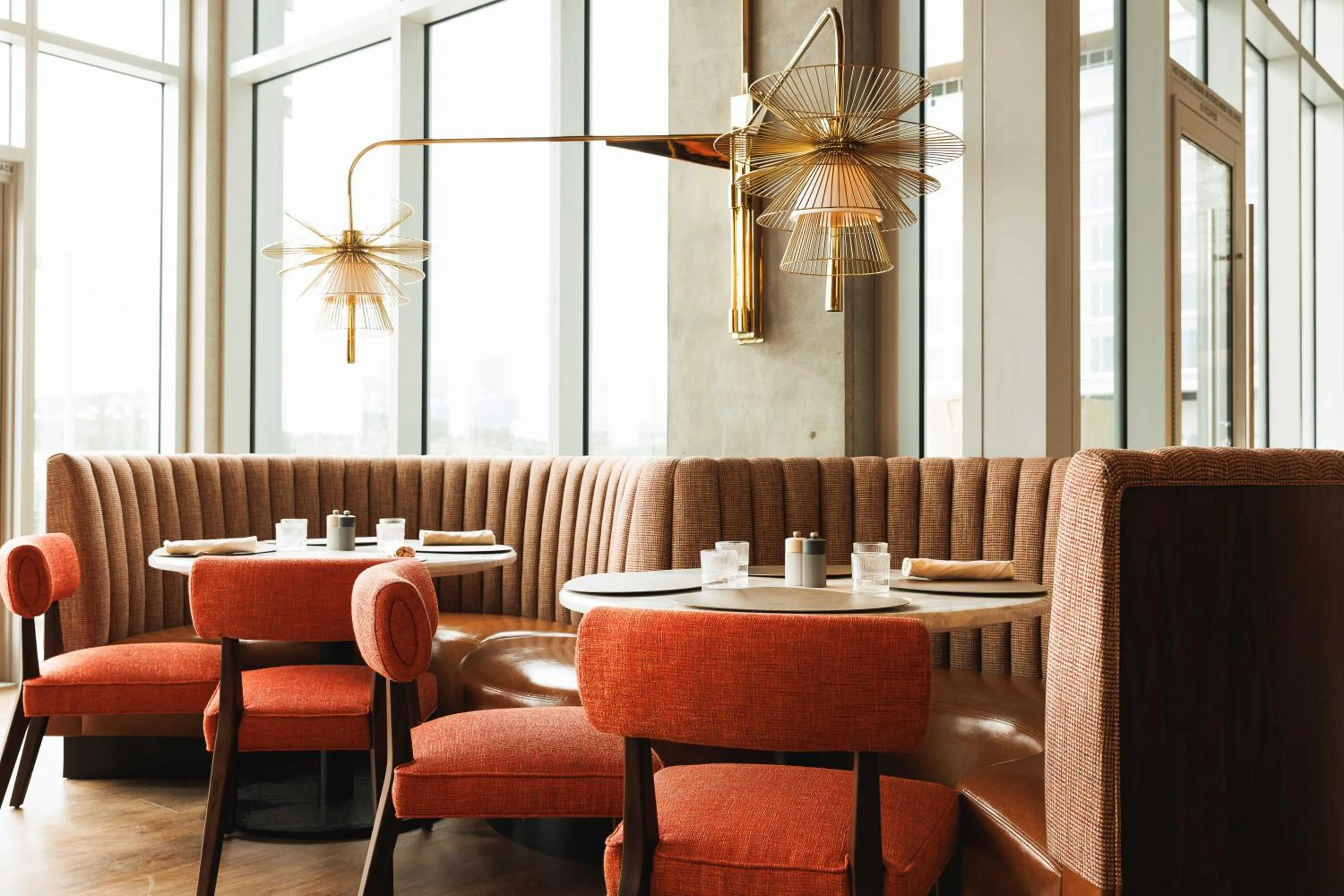 Restaurant/places to eat in Hotel Polaris