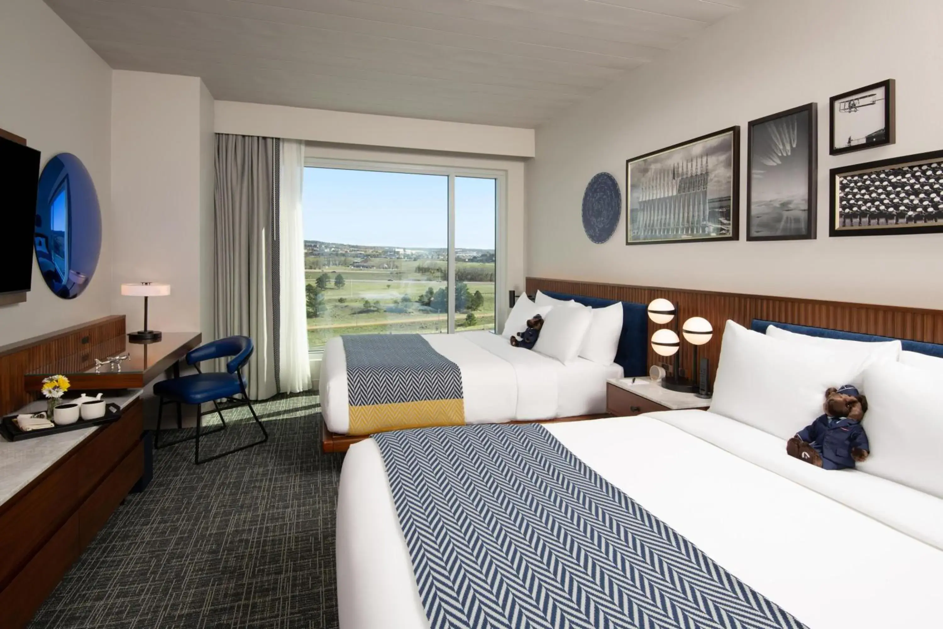 Queen Room - Disability Access in Hotel Polaris Queen Room - Disability Access in Hotel Polaris