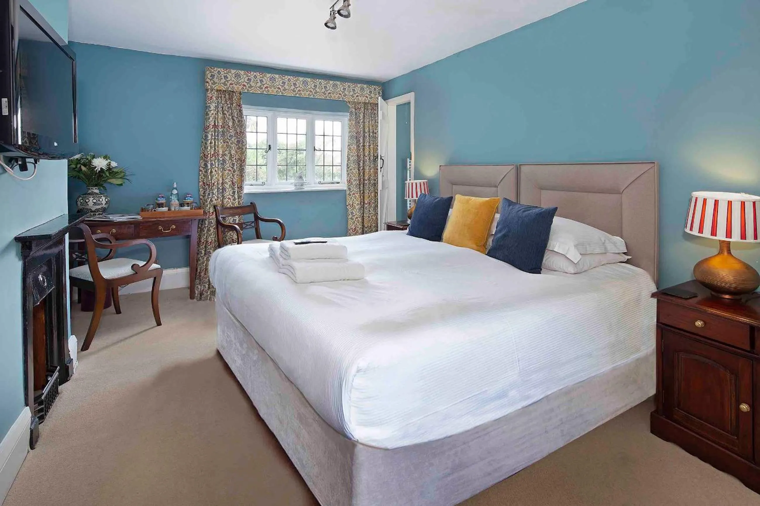 Double Room in Hill Farm