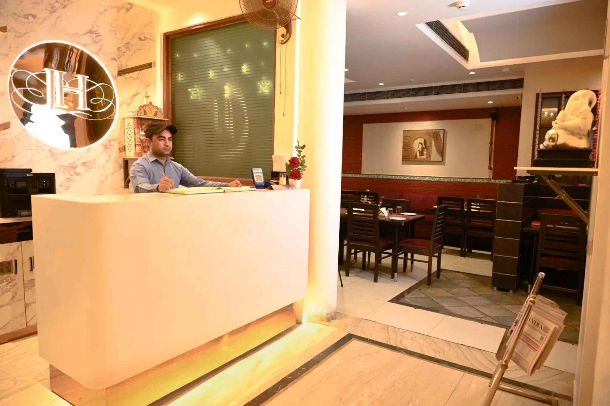 Facade/entrance in Jullundur Hotel & Restaurant Facade/entrance in Jullundur Hotel & Restaurant