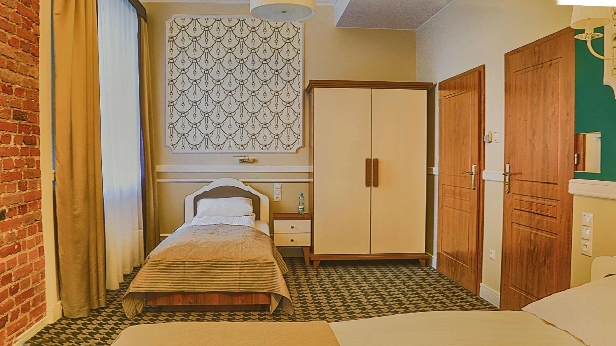 Bed in Hotel Kamienica