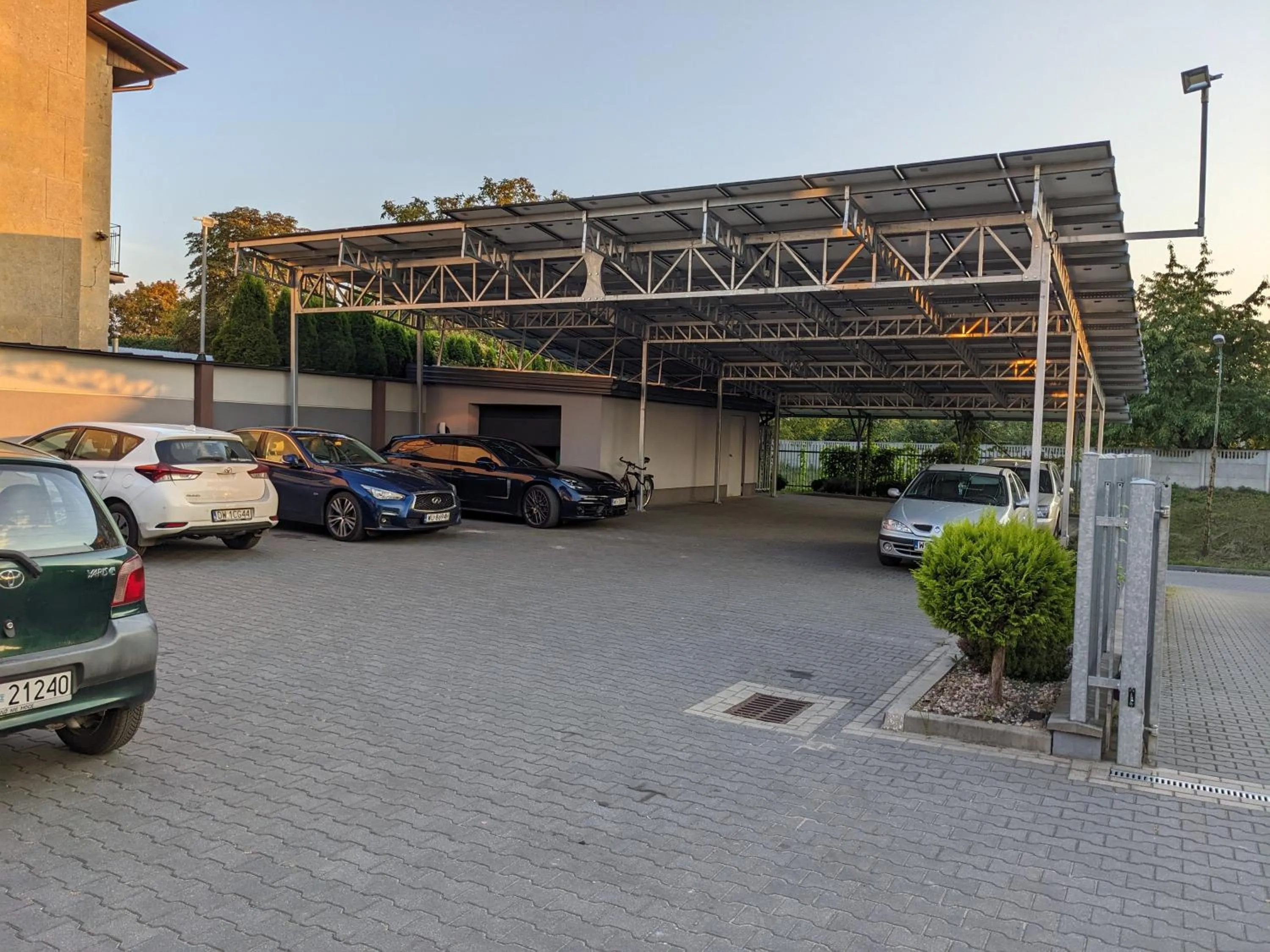 Parking in Hotel Kamienica