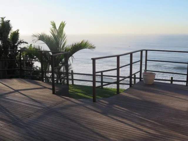 Balcony/Terrace in The Tides Inn Bed and Breakfast