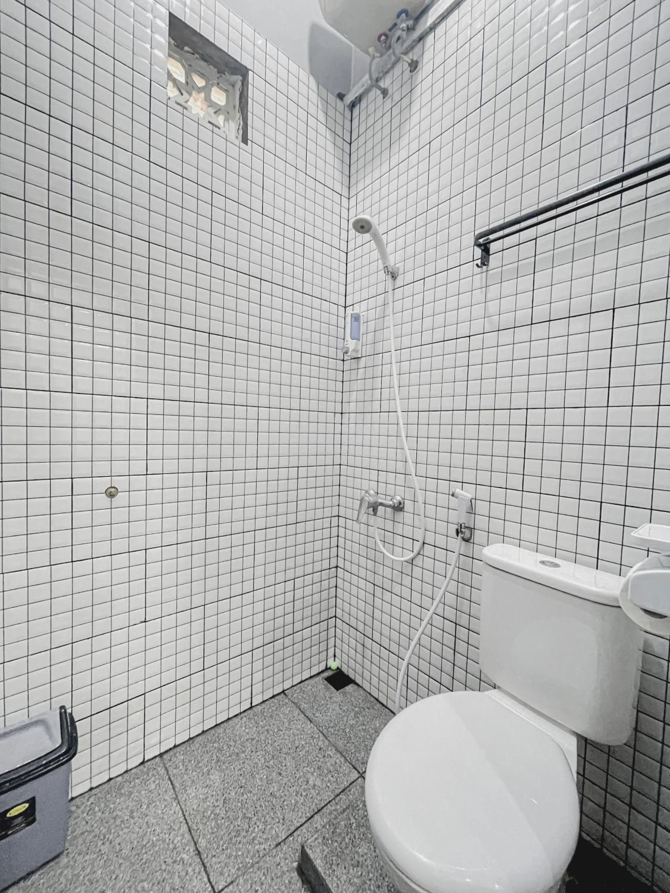 Bathroom in OstiC House