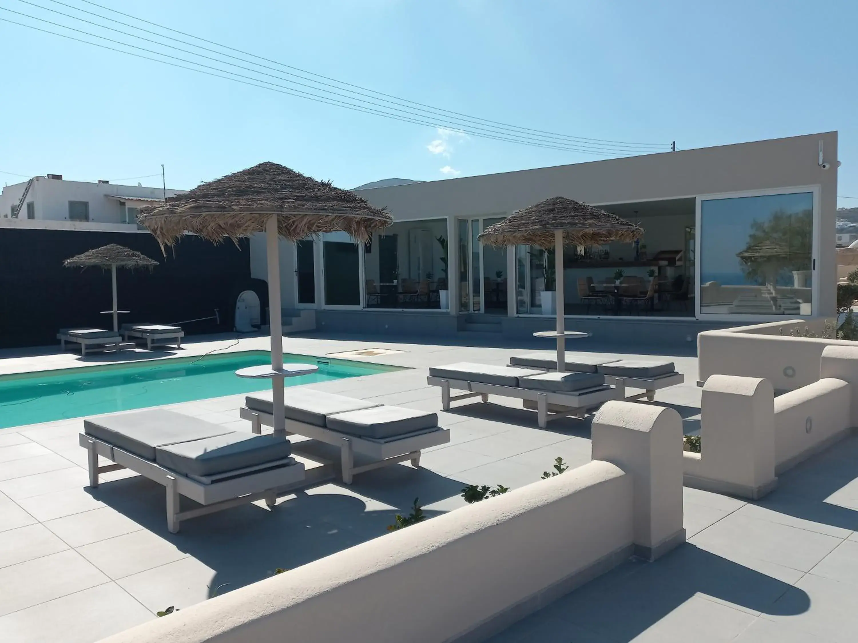 Property building in En Plo Boutique Suites Property building in En Plo Boutique Suites