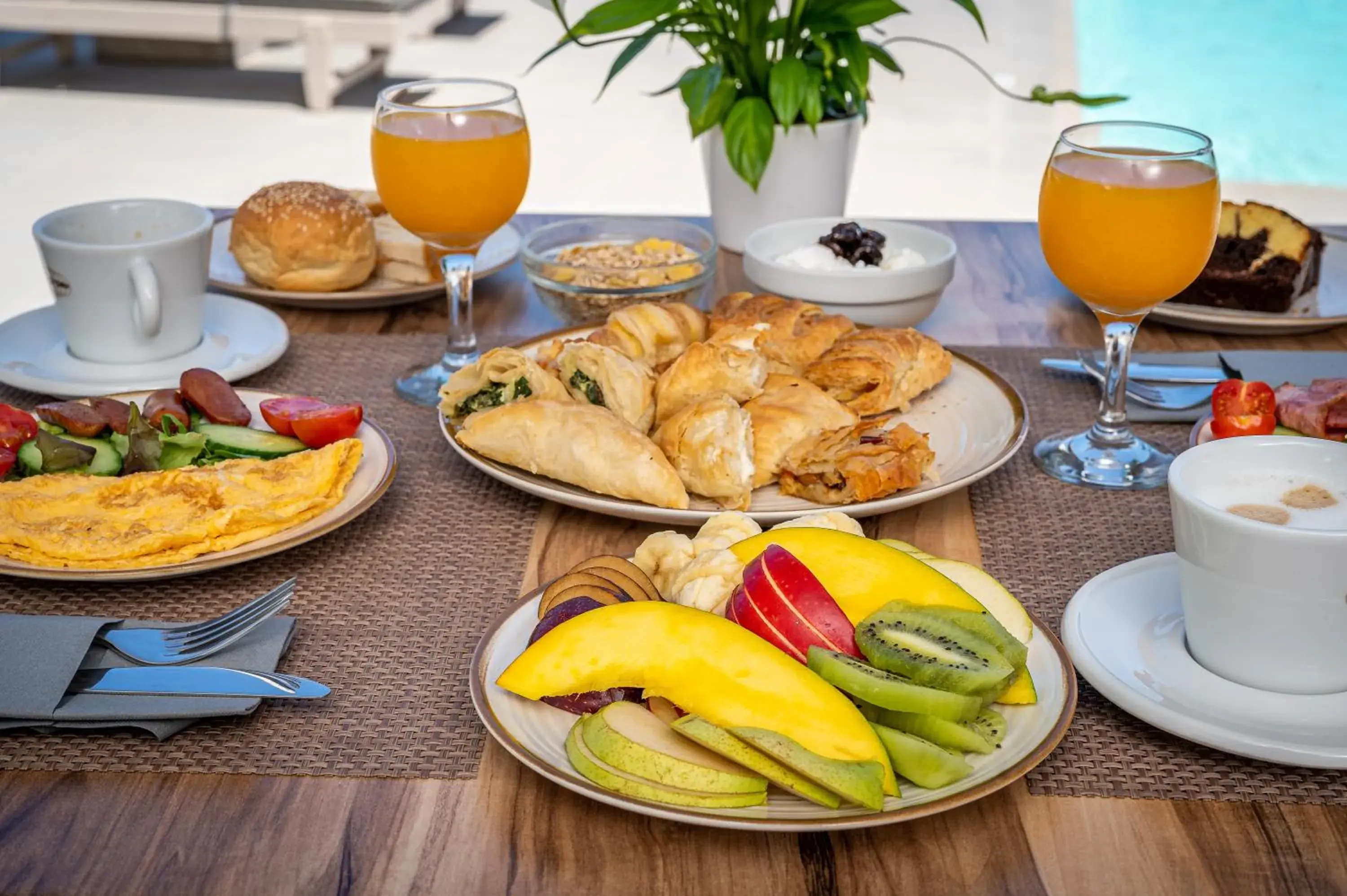 Restaurant/places to eat in En Plo Boutique Suites Restaurant/places to eat in En Plo Boutique Suites