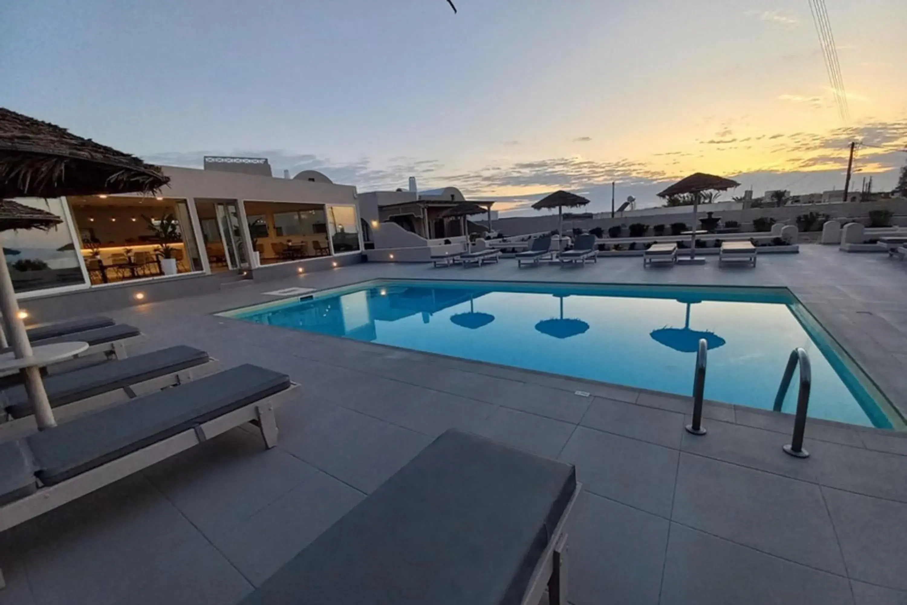 Property building in En Plo Boutique Suites Property building in En Plo Boutique Suites