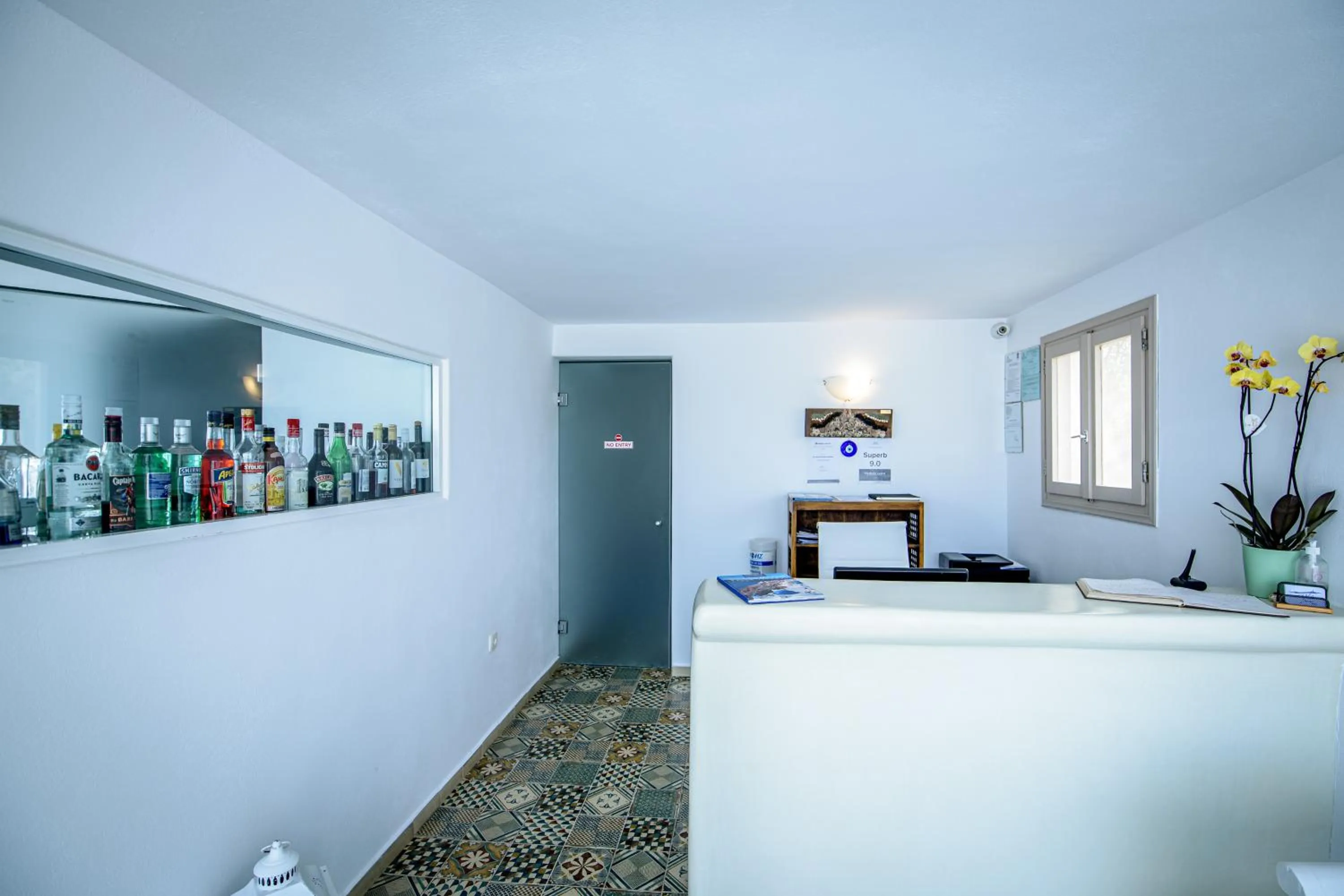 Lobby or reception in En Plo Boutique Suites