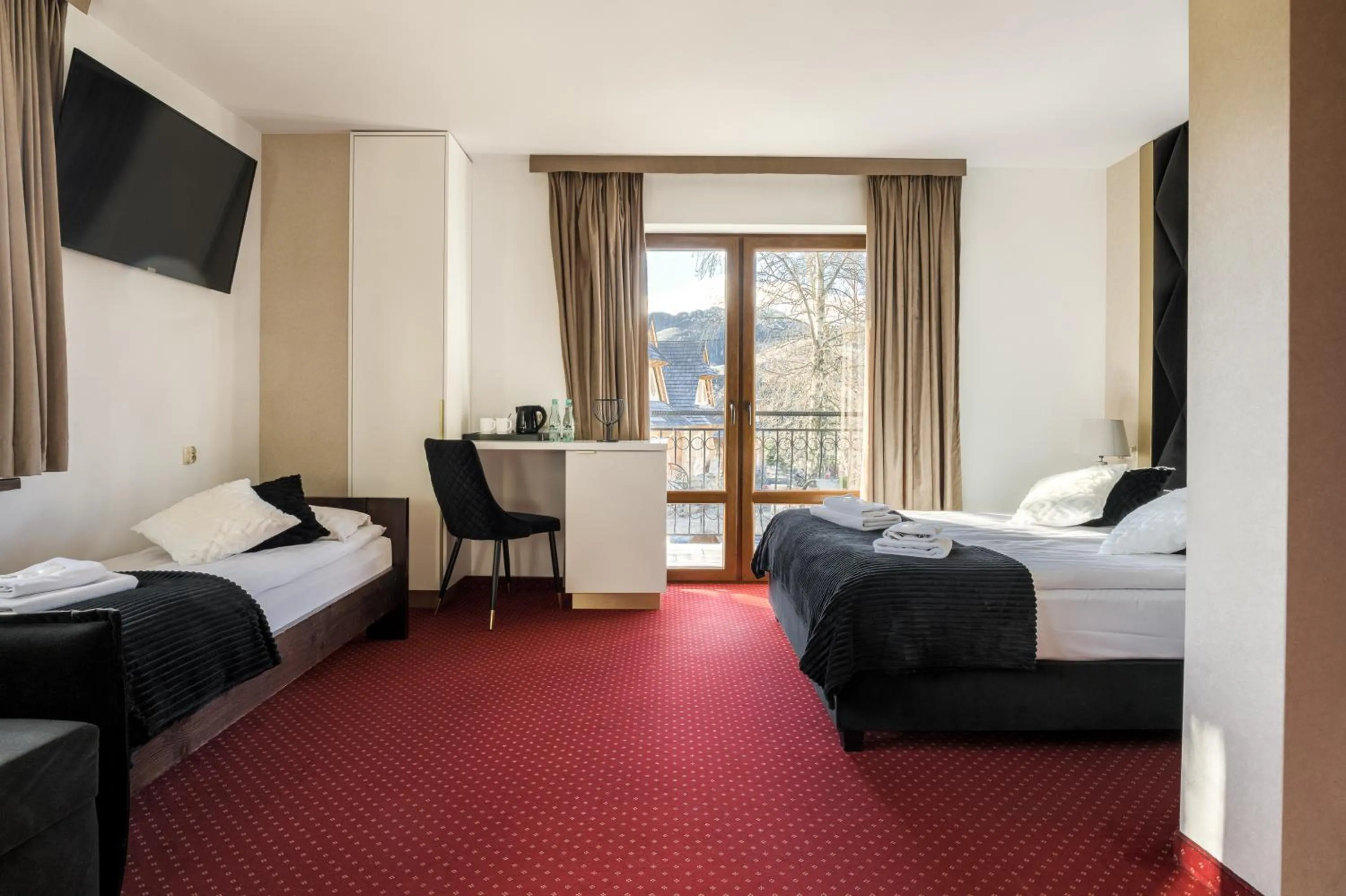 Bed in Dworek pod Giewontem - Jacuzzi & Sauna