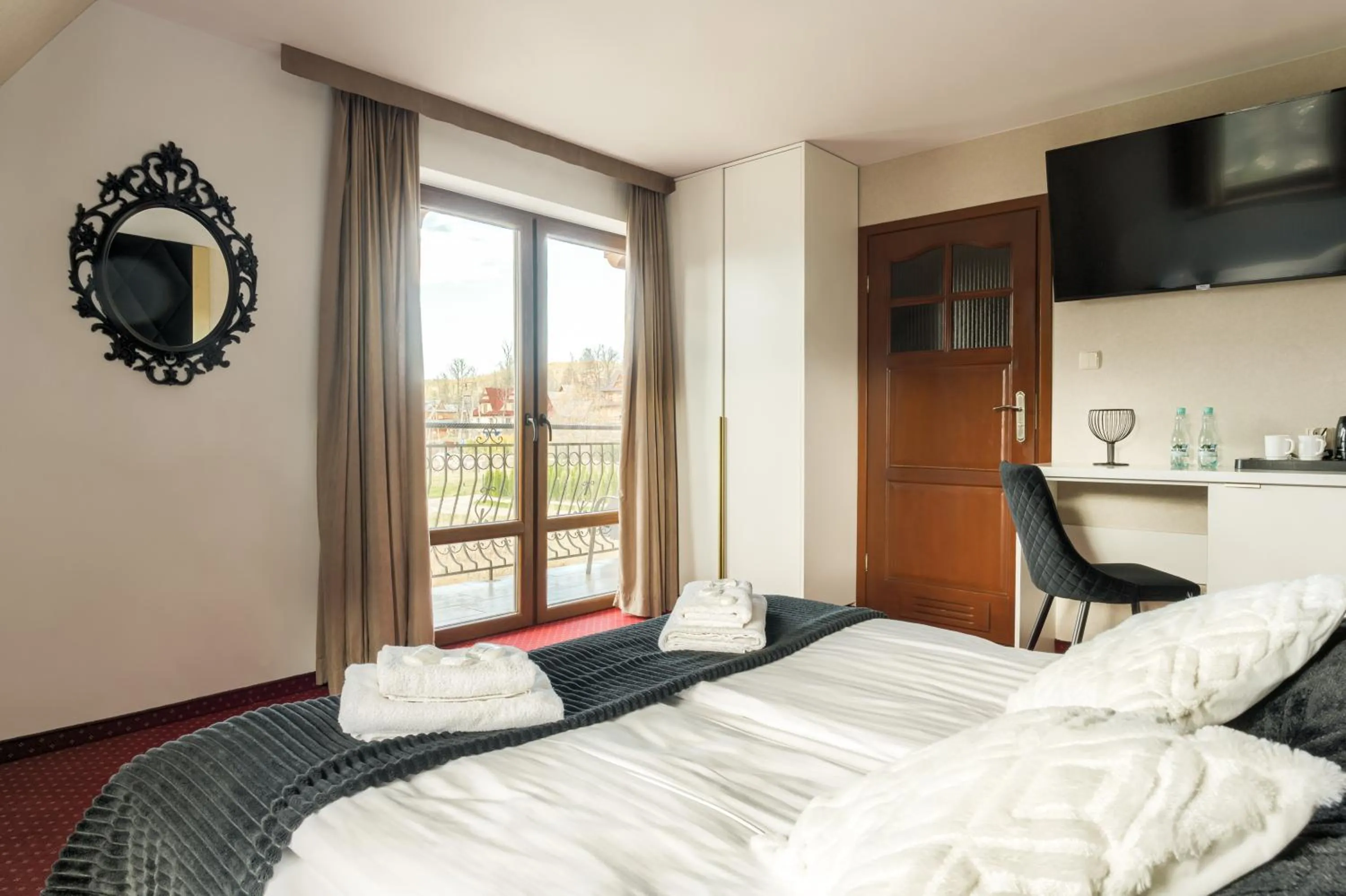 Bed in Dworek pod Giewontem - Jacuzzi & Sauna