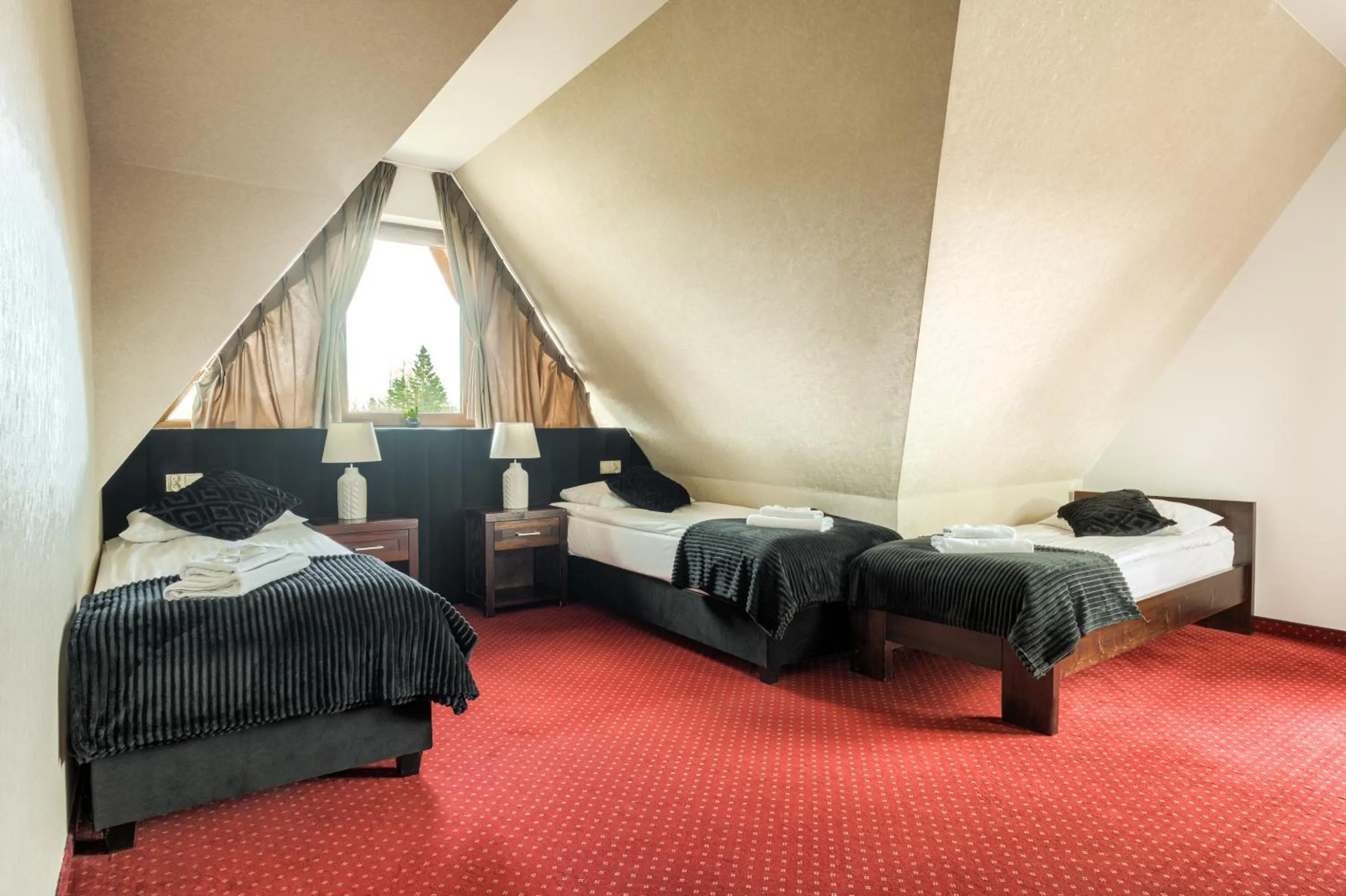 Bed in Dworek pod Giewontem - Jacuzzi & Sauna