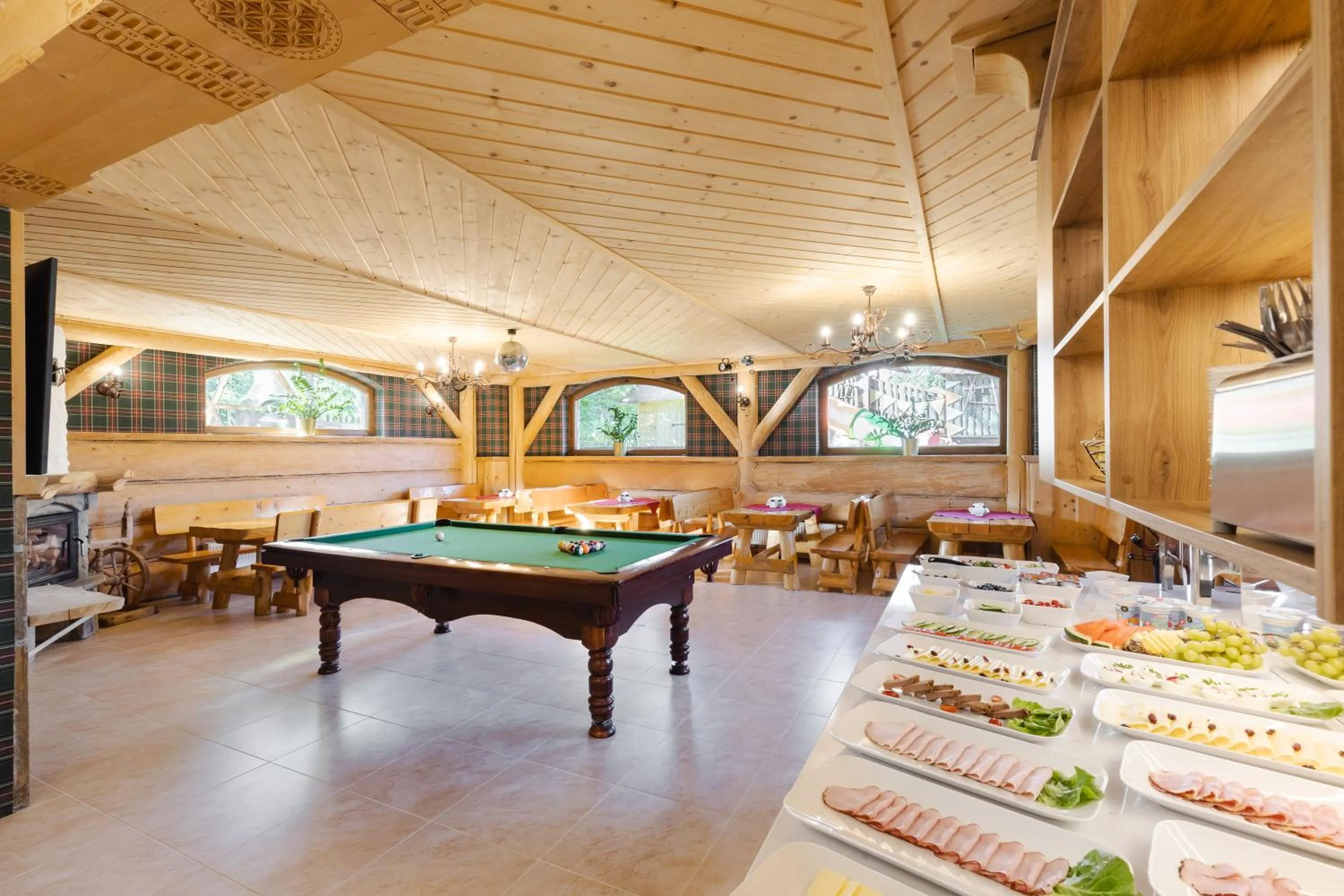 Billiard in Dworek pod Giewontem - Jacuzzi & Sauna