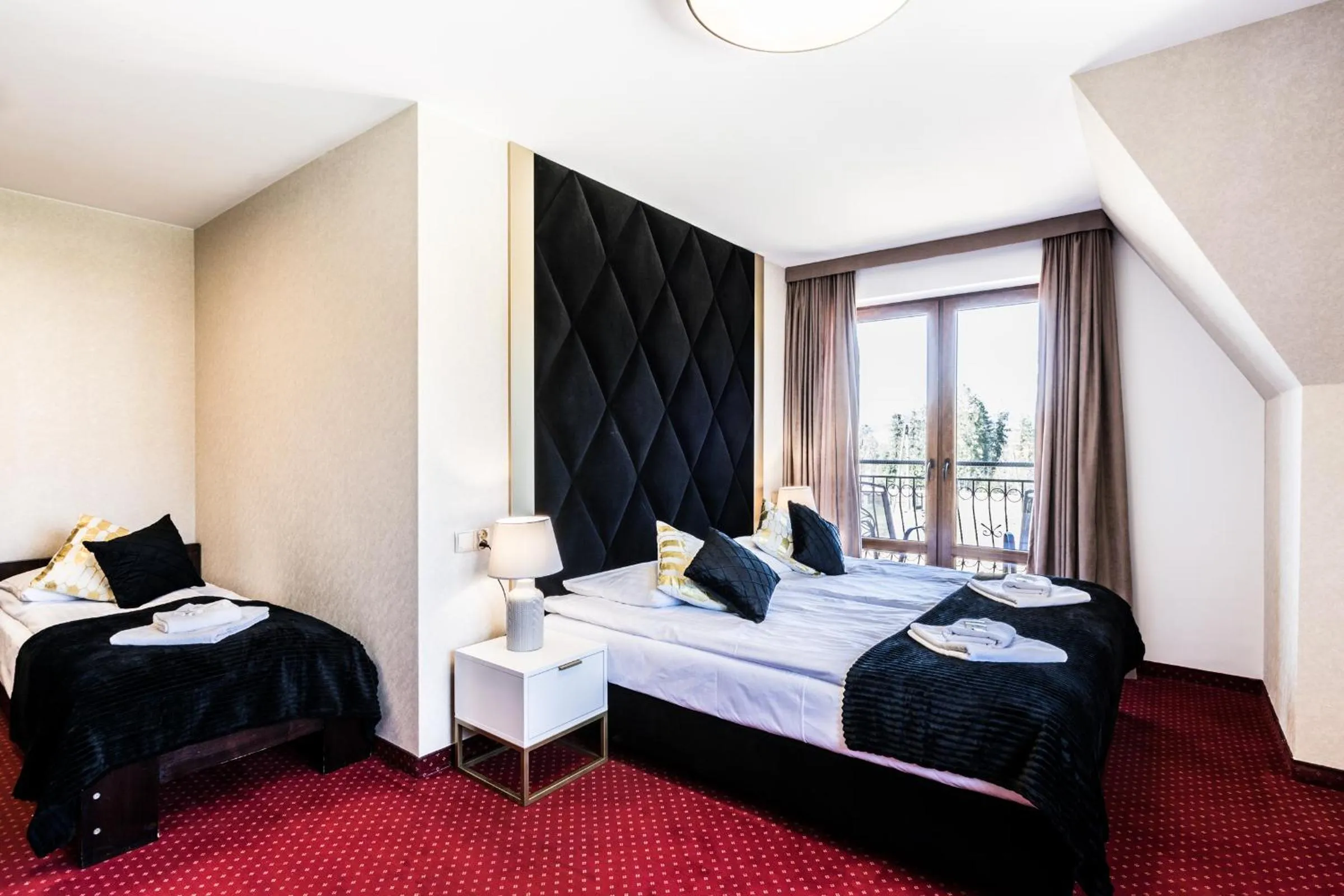 Bed in Dworek pod Giewontem - Jacuzzi & Sauna