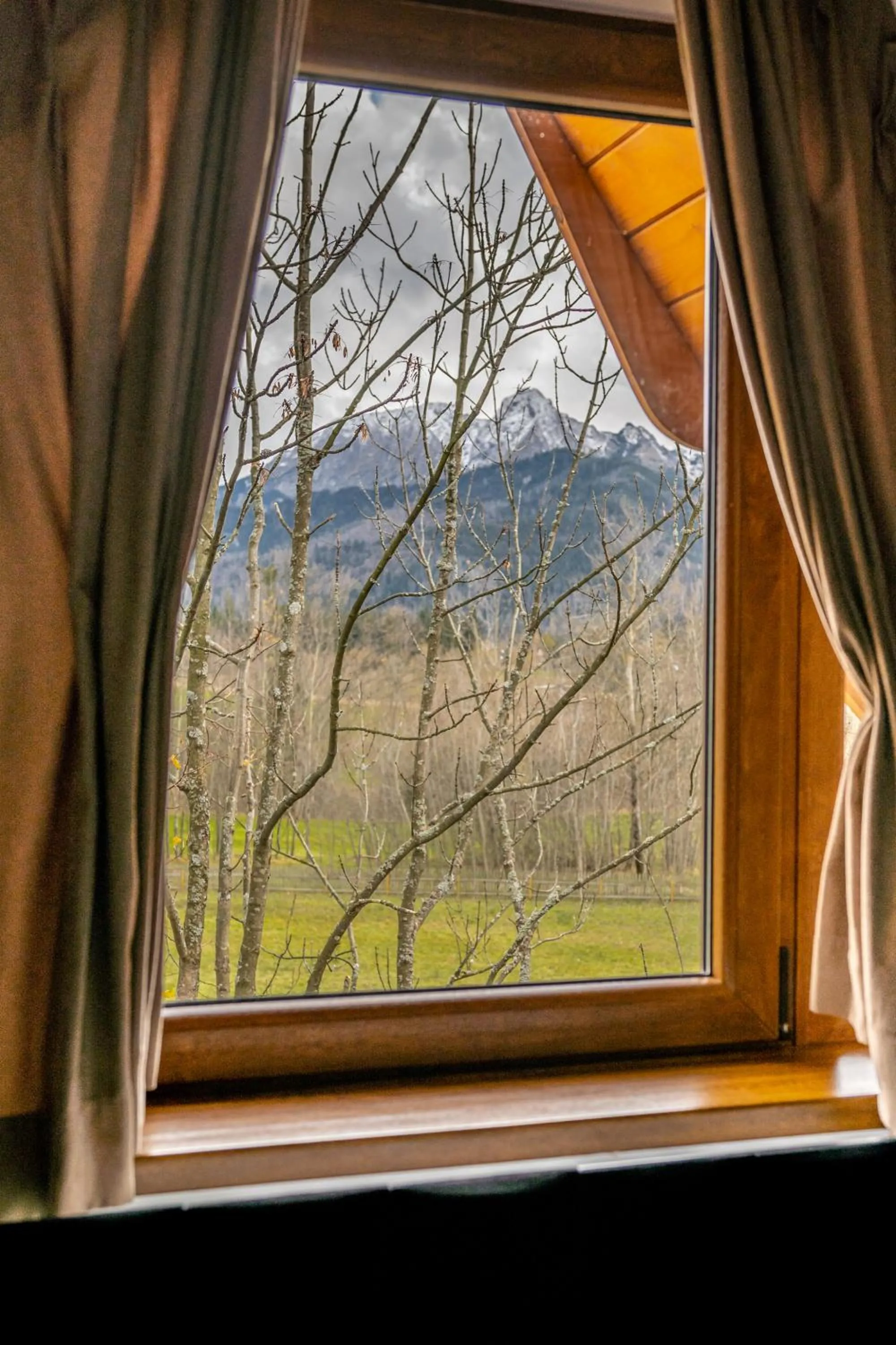 Spring in Dworek pod Giewontem - Jacuzzi & Sauna