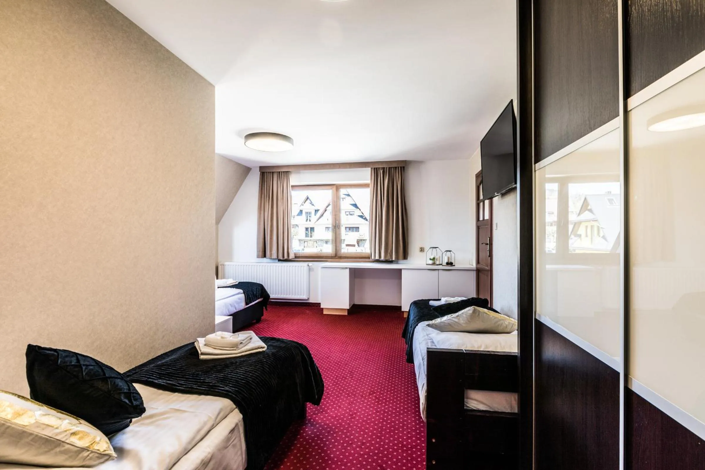 Bed in Dworek pod Giewontem - Jacuzzi & Sauna