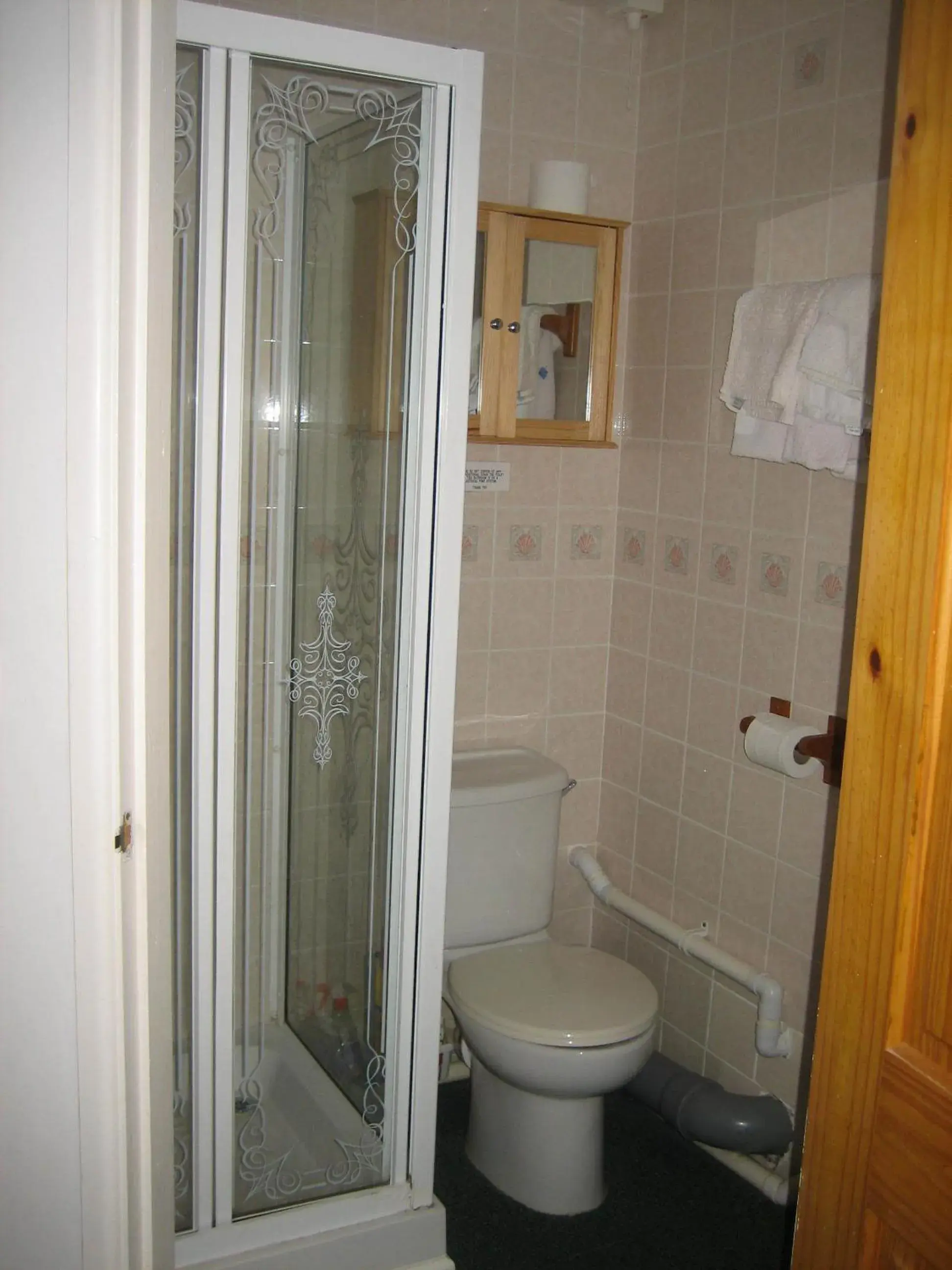 Double or Twin Room - single occupancy in Four seasons Guest House Double or Twin Room - single occupancy in Four seasons Guest House