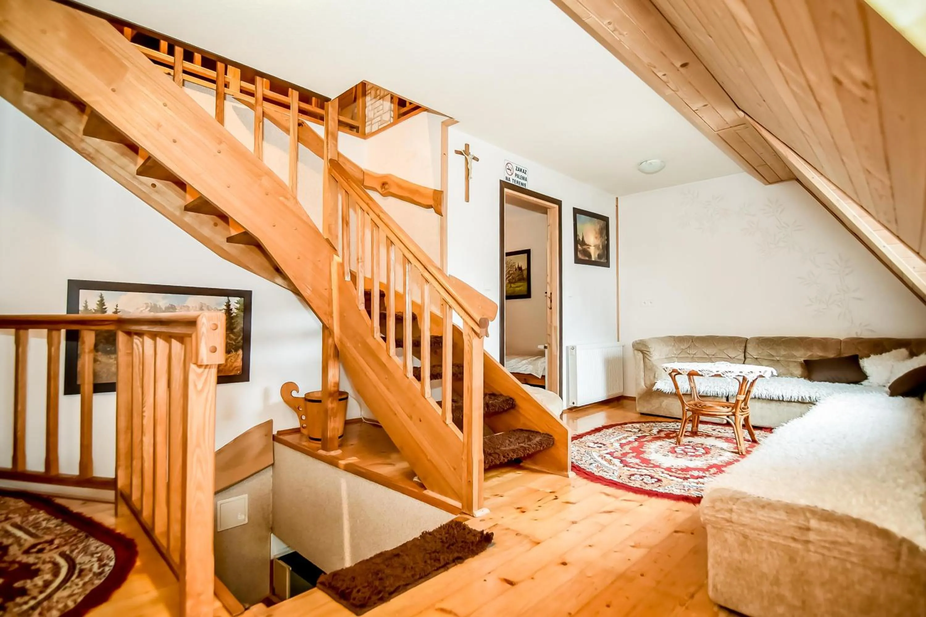 Living room in Ciukrowa Chatka Sauna & Jacuzzi