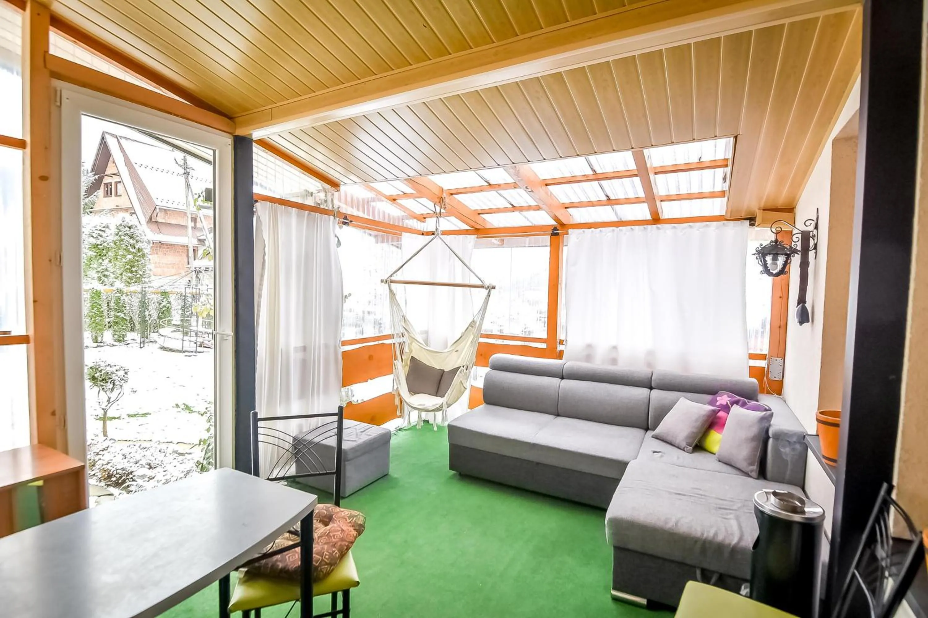 Balcony/Terrace in Ciukrowa Chatka Sauna & Jacuzzi