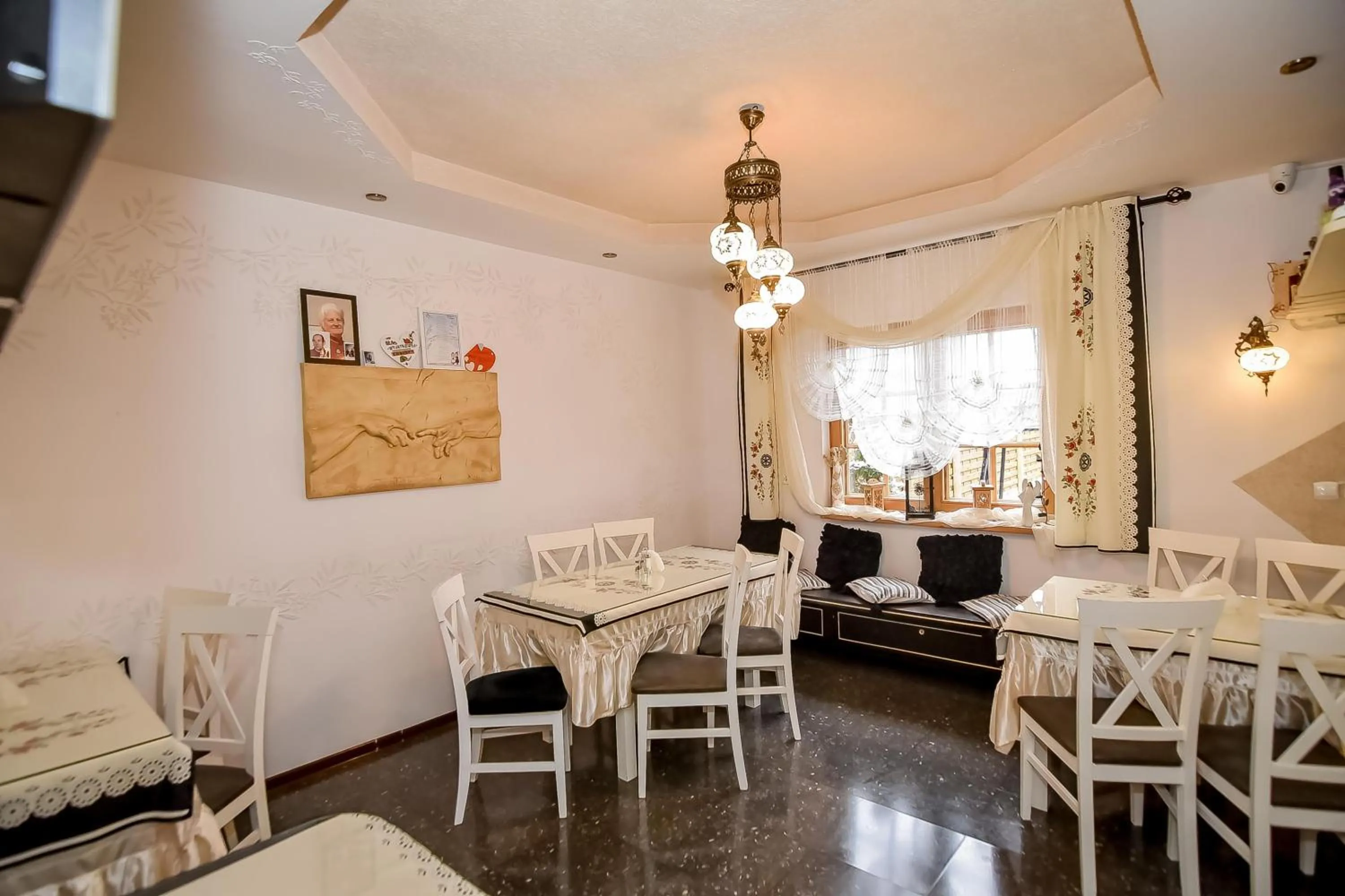 Dining area in Ciukrowa Chatka Sauna & Jacuzzi