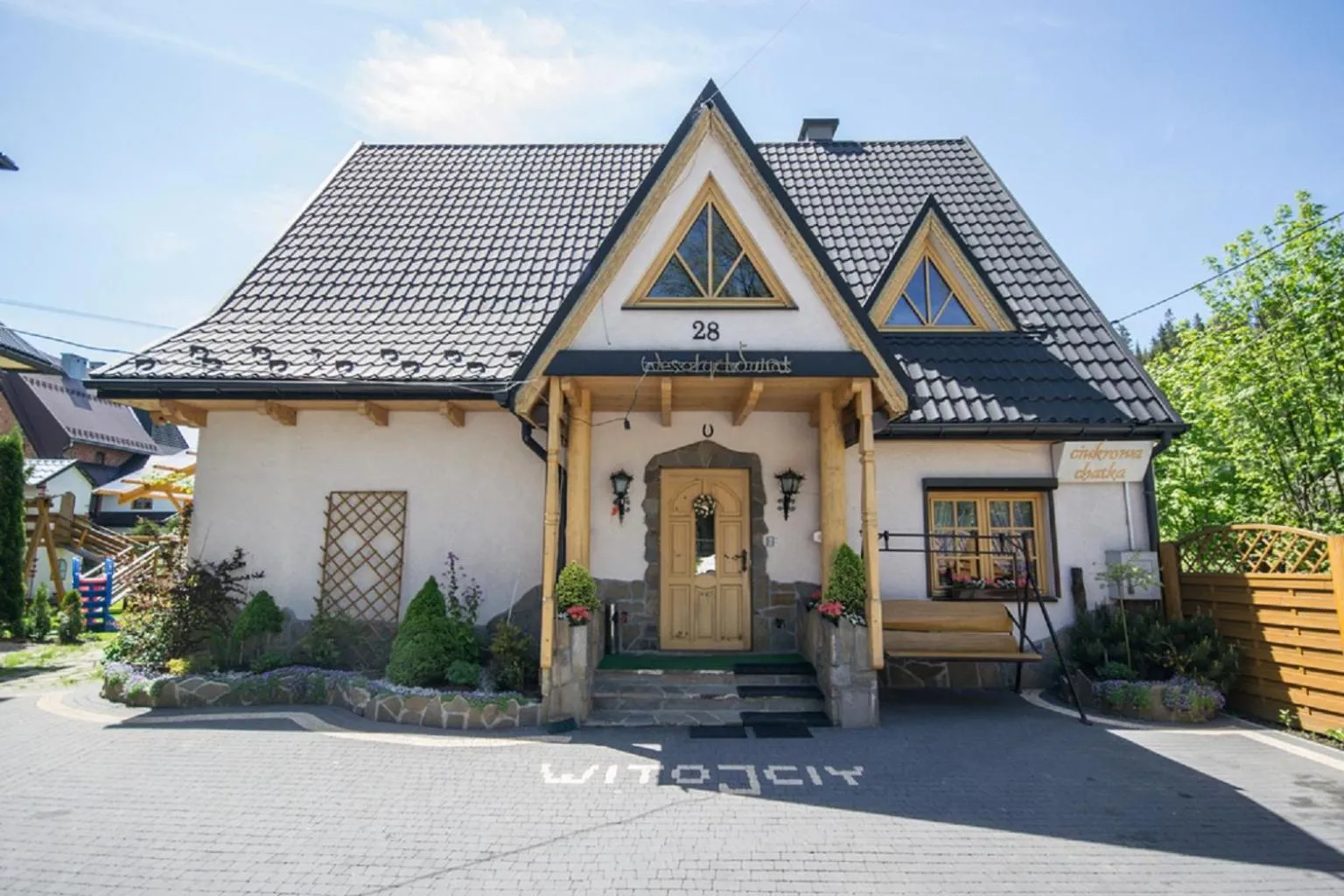 Property building in Ciukrowa Chatka Sauna & Jacuzzi