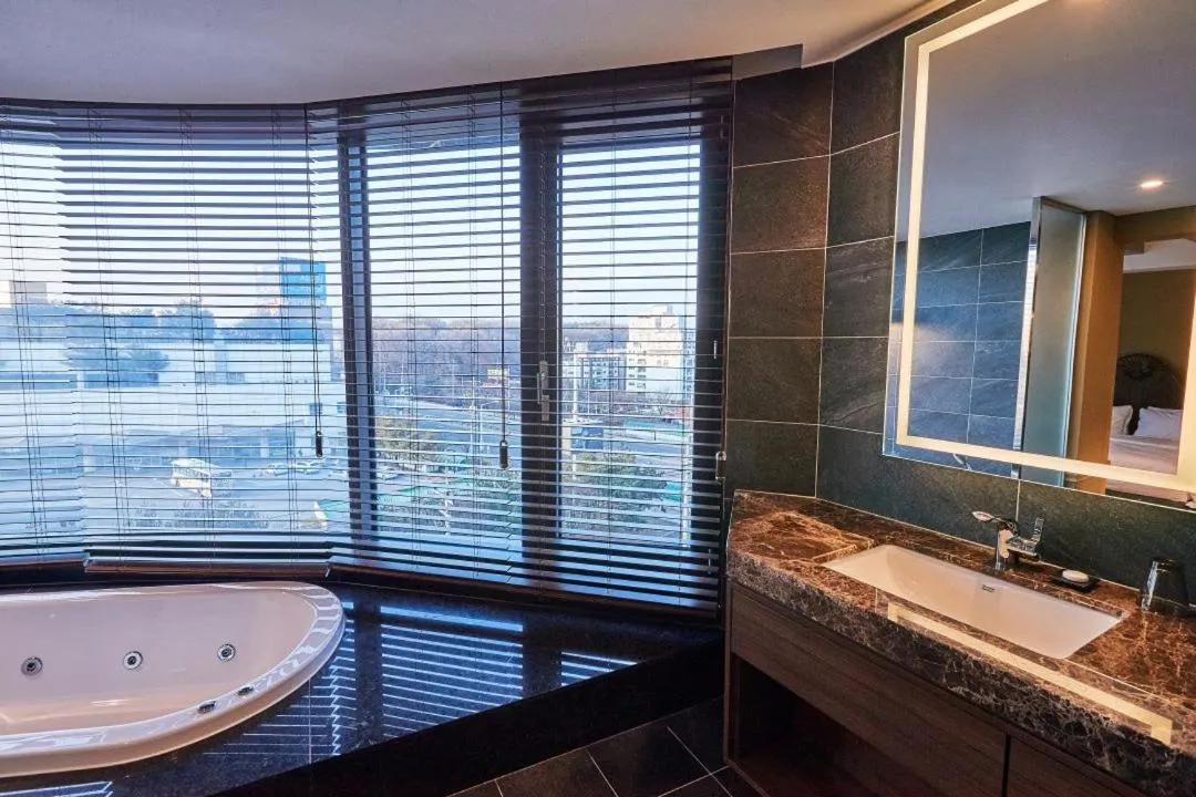 Bath in Suwon Partyz Hotel
