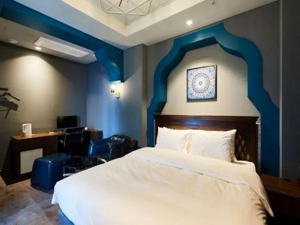 Bed in Suwon Partyz Hotel